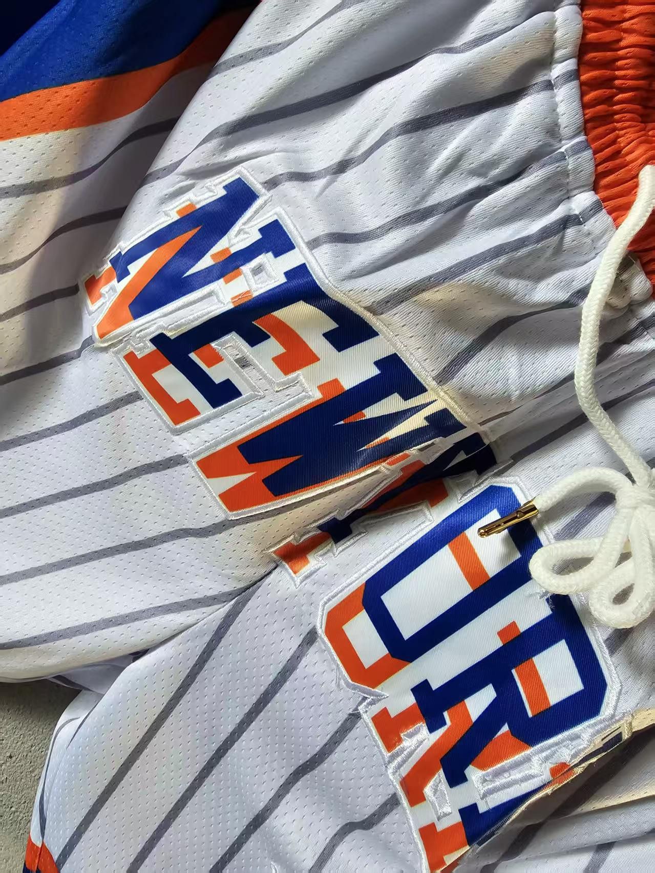 NBA New York Knicks Short Small Size Size US 32 / EU 48 - 3 Thumbnail