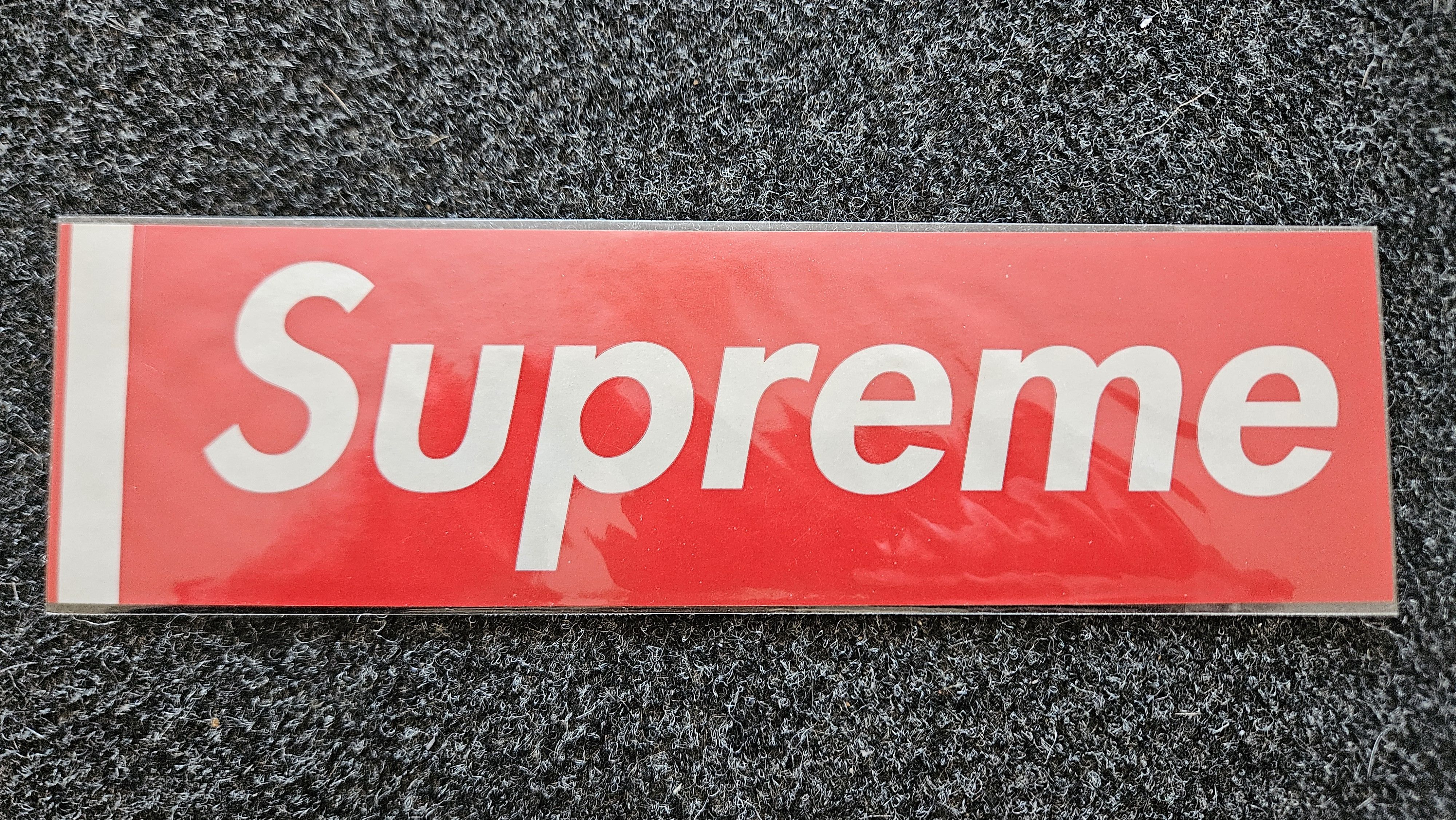 Supreme SUPREME Ultra-Thin Paper Box Logo Sticker SS06 Size ONE SIZE - 1 Thumbnail