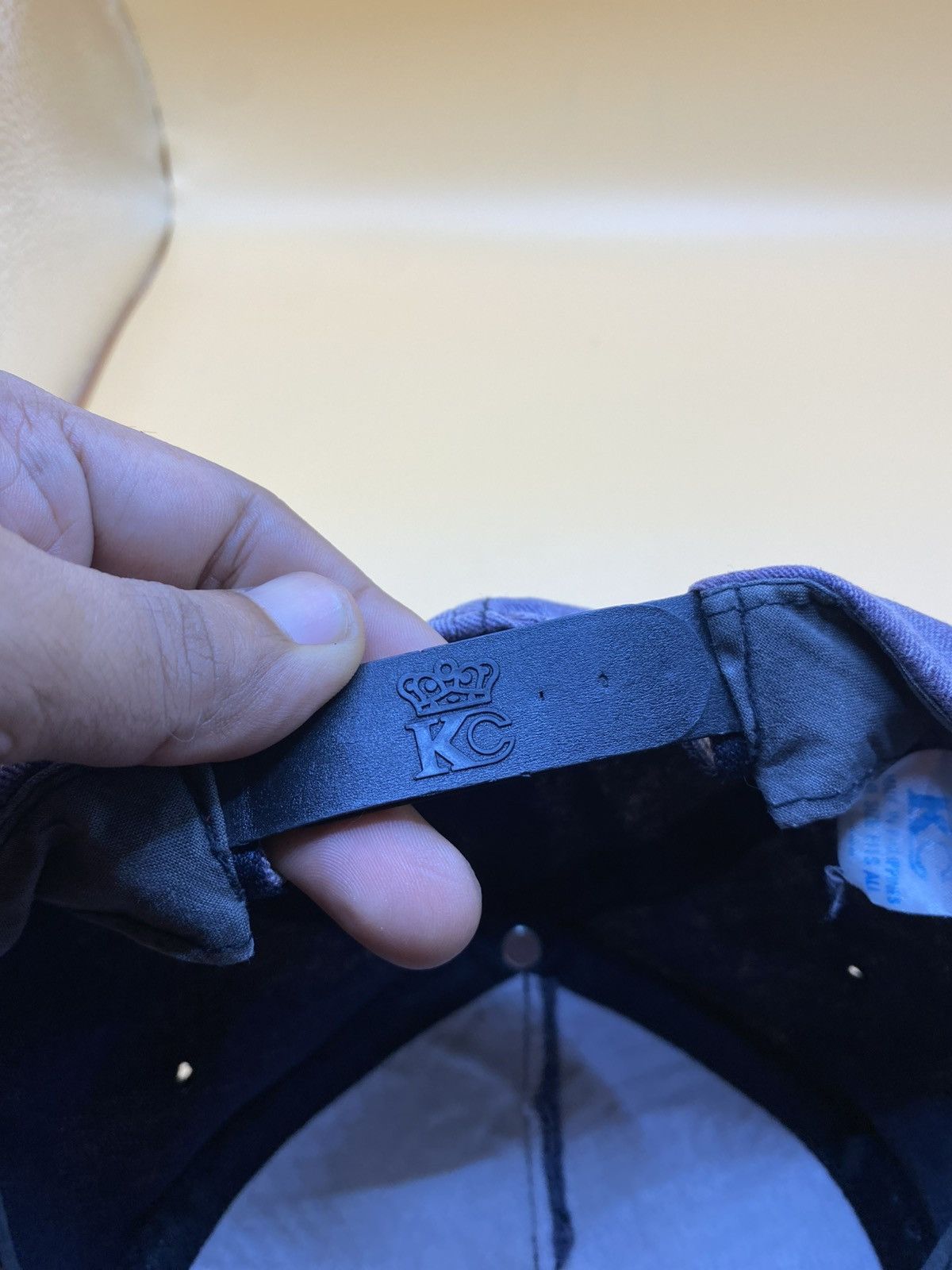 Fashion Victim 1990s FASHION VICTIM “GET A JOB” SKULL DISTRESSED FADED CAP Size ONE SIZE - 11 Thumbnail