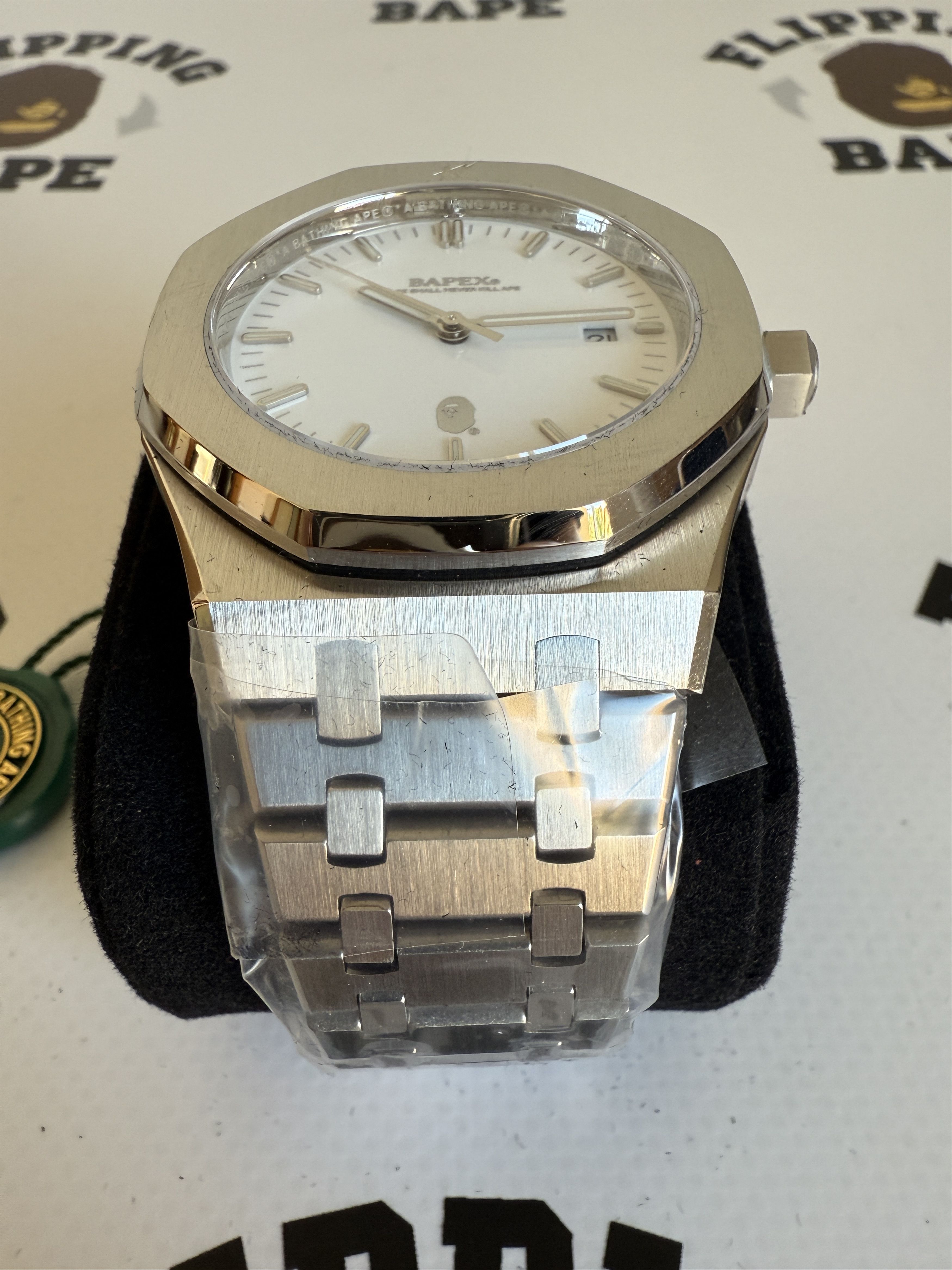 Bape BAPE TYPE 9 BAPEX #1 (2025) Size ONE SIZE - 4 Thumbnail