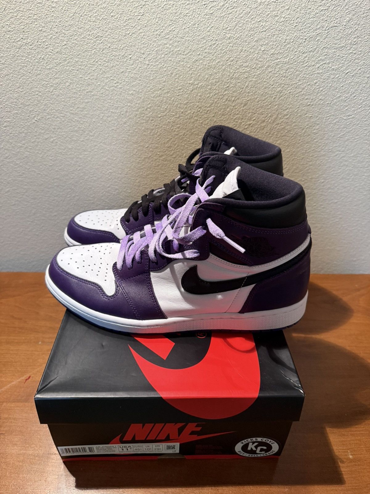 Jordan Brand × Nike Jordan 1 Retro Court Purple Size US 12 / EU 45 - 2 Thumbnail
