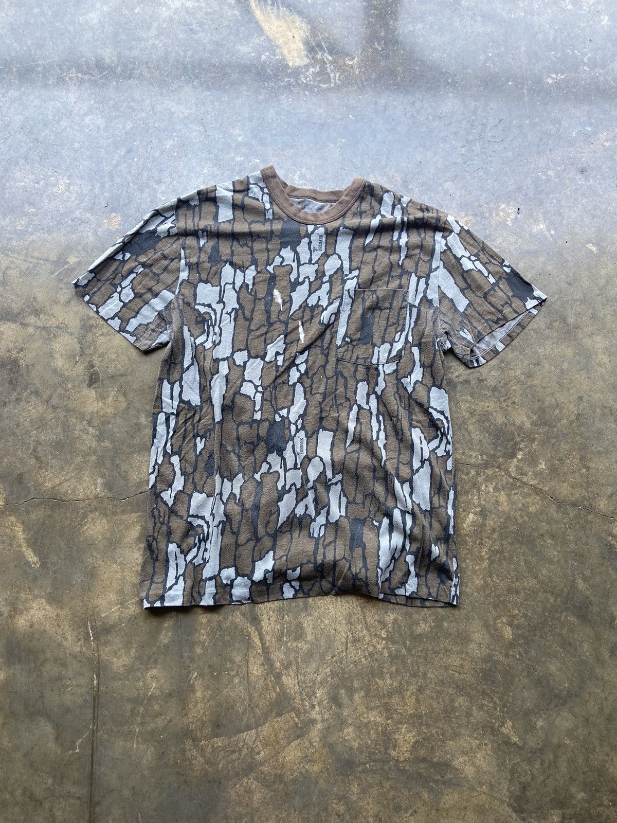 Carhartt × Vintage Crazy Vintage 80’s Tree Bark Camo T-Shirt Medium Size US M / EU 48-50 / 2 - 1 Thumbnail