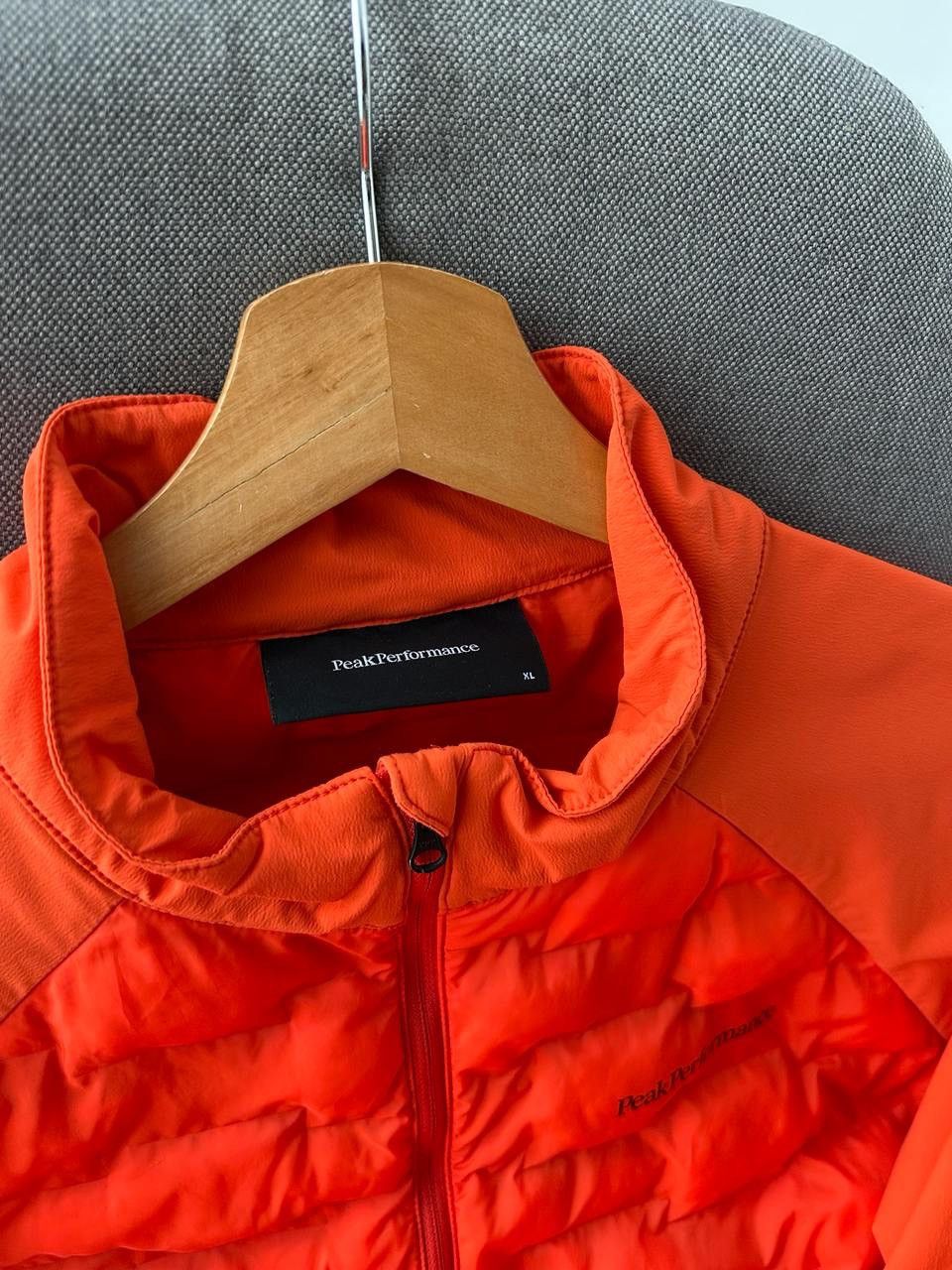 Peak Performance × Vintage Vintage Peak Performance Orange Argon Swift Hybrid Jacket Size US XL / EU 56 / 4 - 16 Thumbnail