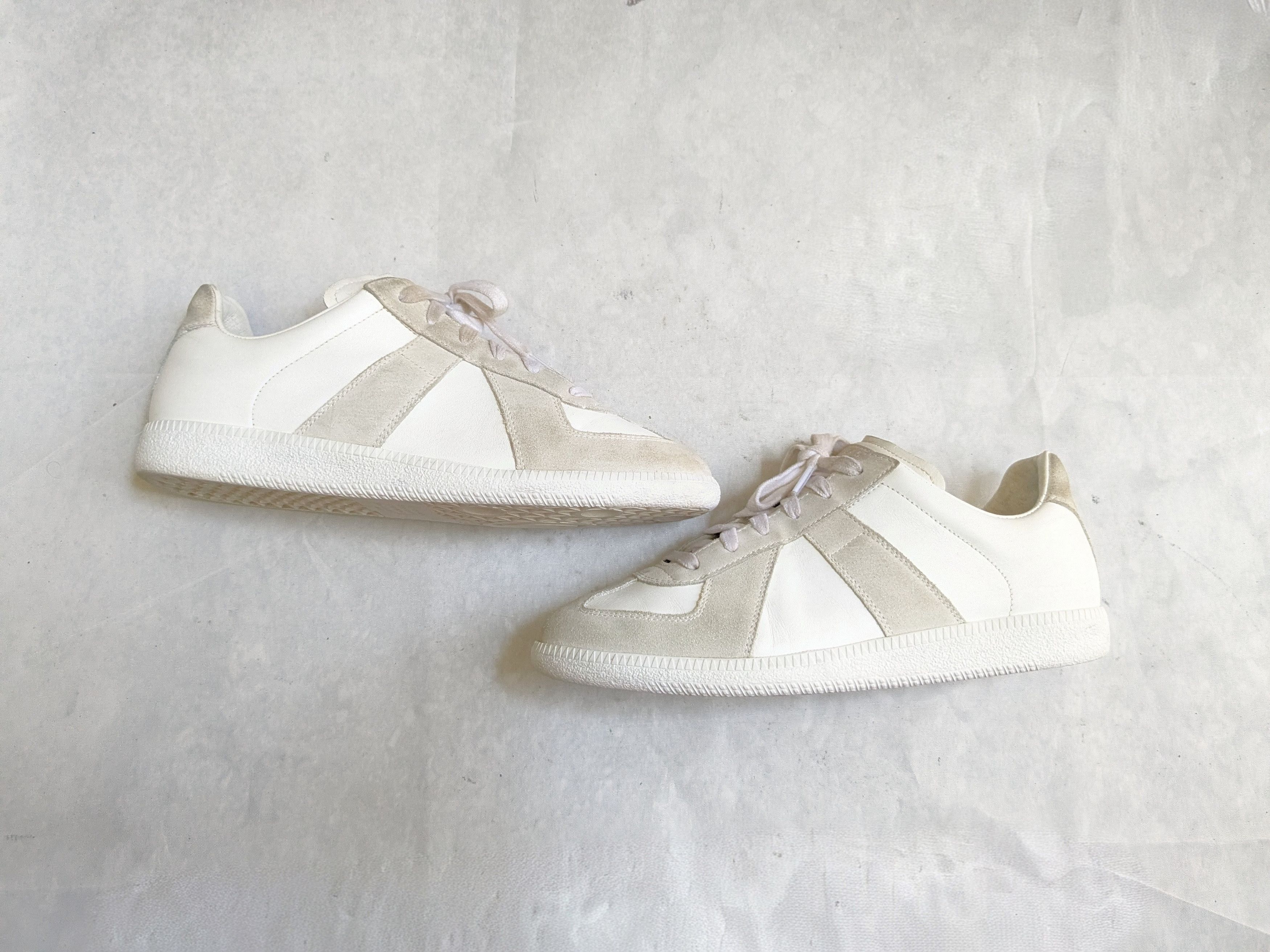 Maison Margiela Maison Margiela GAT White 6.5 39.5 Rubber Leather Size US 6.5 / EU 39-40 - 1 Thumbnail