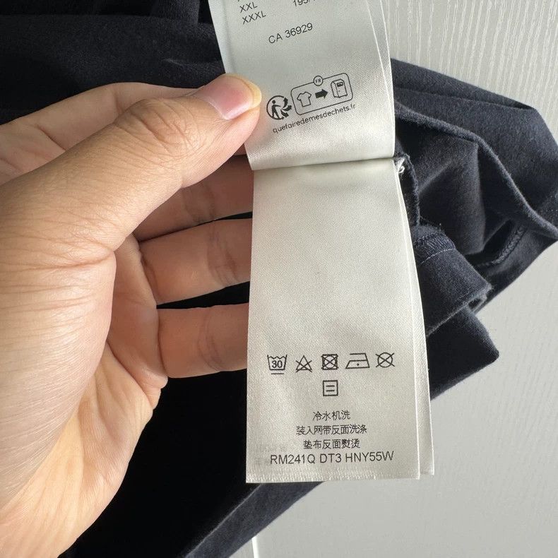 Louis Vuitton Louis Vuitton Solid Logo Short Sleeve Size US M / EU 48-50 / 2 - 6 Thumbnail