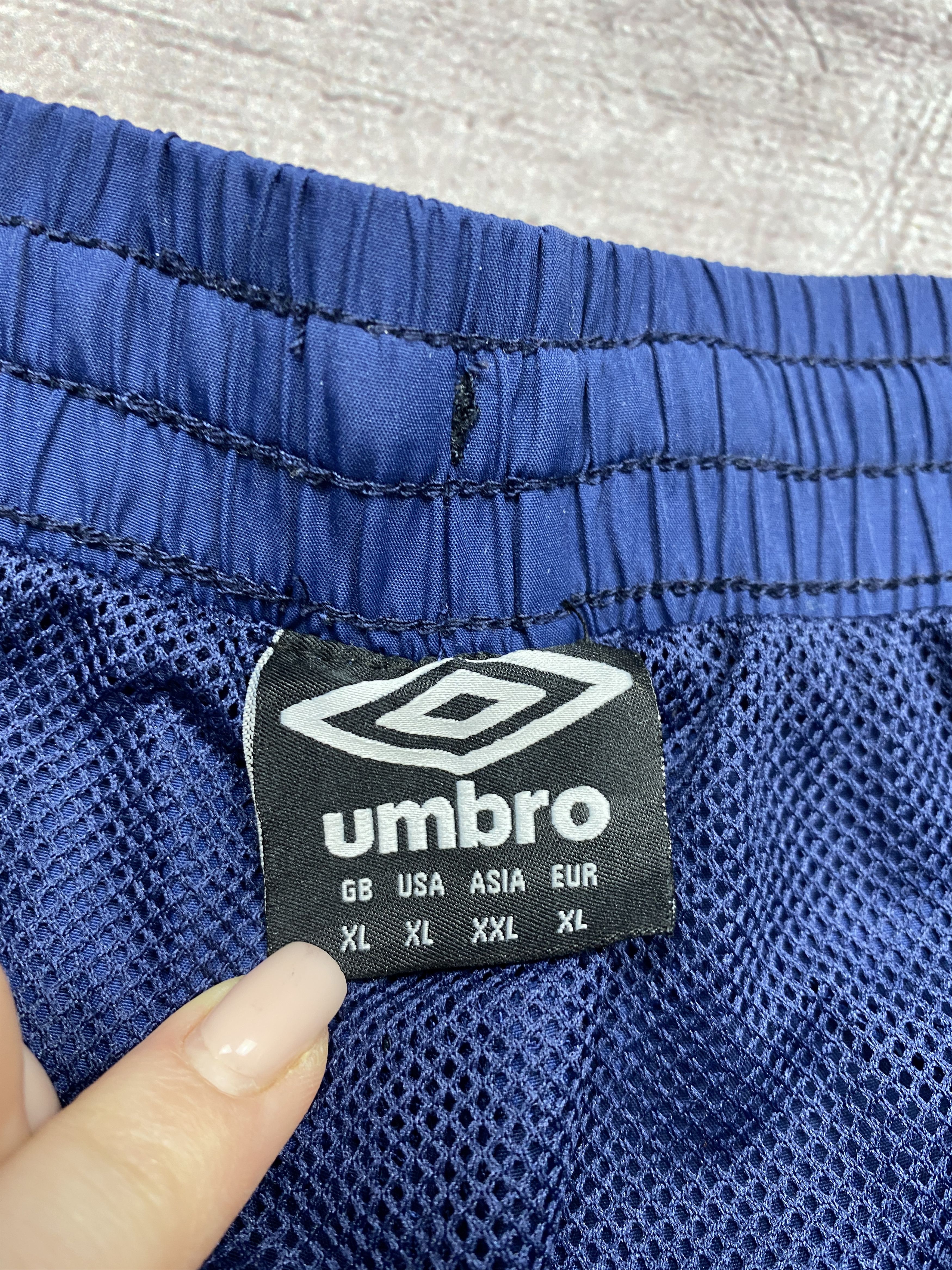 Umbro × Vintage Vintage Umbro Nylon Shorts Size US 36 / EU 52 - 5 Thumbnail