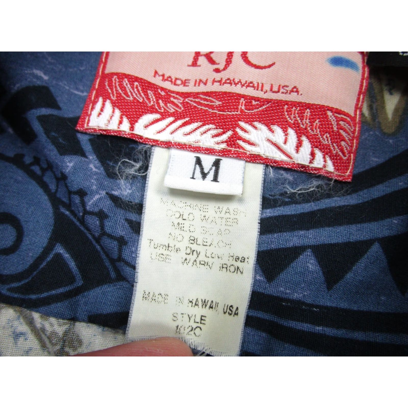 Vintage VINTAGE RJC Shirt Mens M Blue Island Tribal Tattoo art Tiki Hawaiian 90s y2k USA Size US M / EU 48-50 / 2 - 6 Thumbnail