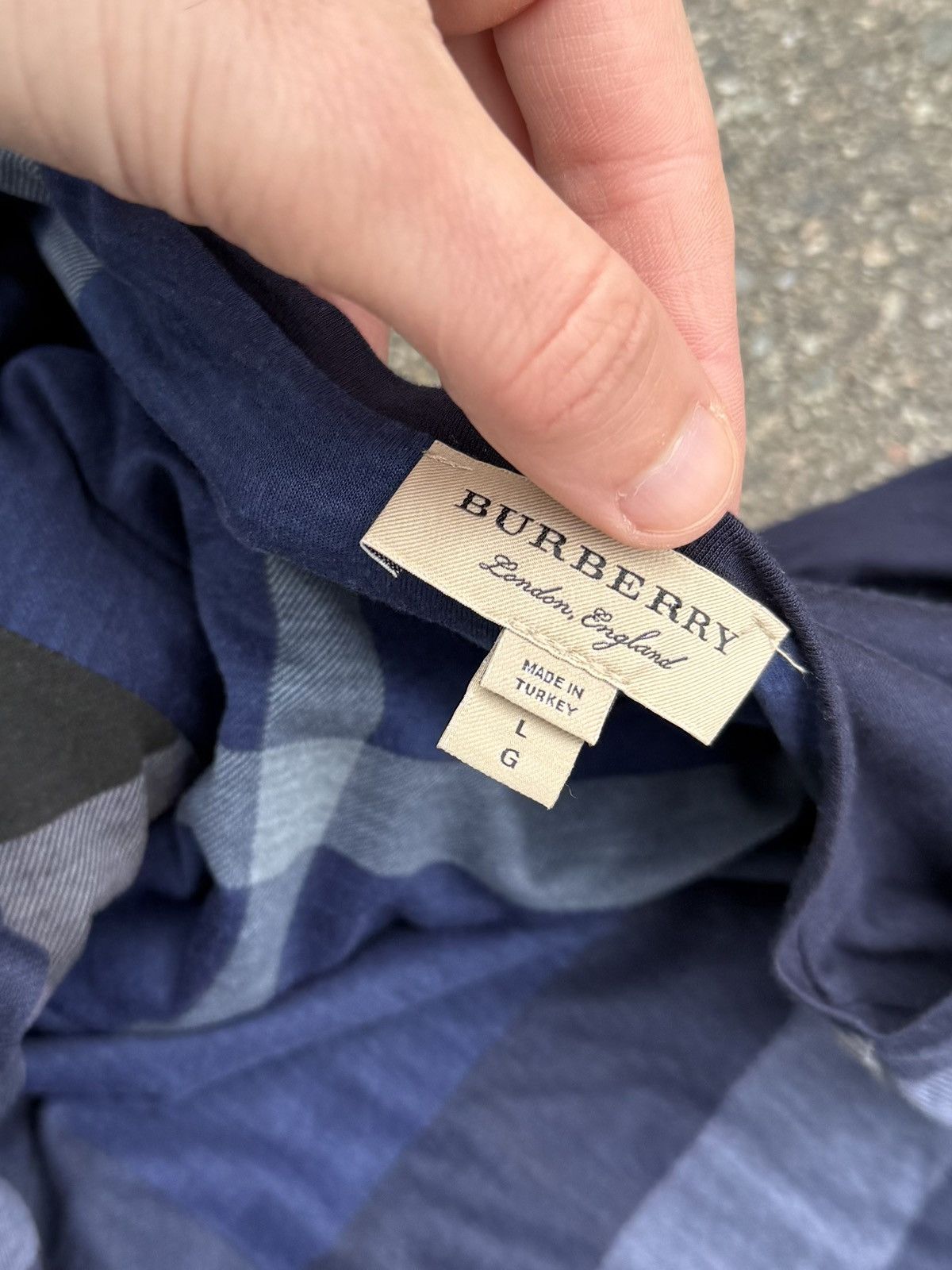 Burberry Burberry Brit Reversible Plaid Print Rare T-shirt Tee Size L / US 10 / IT 46 - 4 Thumbnail