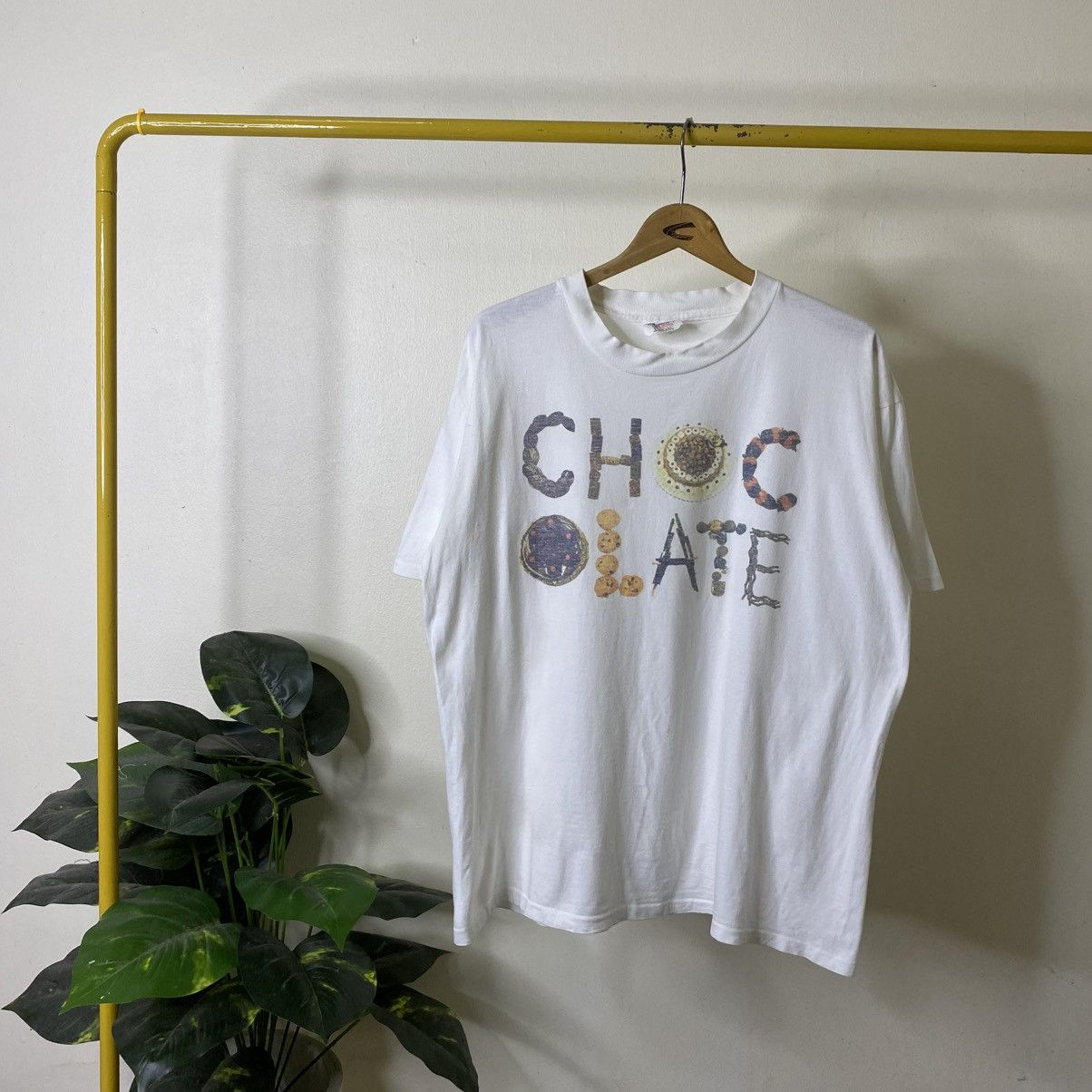 Chocolate Vintage 1990s Chocolate Skateboard Skater Tee Size US L / EU 52-54 / 3 - 1 Thumbnail