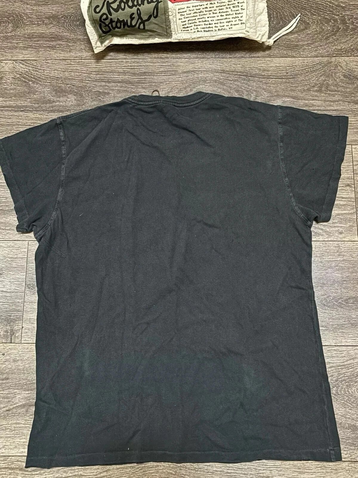 Band Tees × MadeWorn × Pink Floyd RARE Madeworn Pink Floyd The Wall Distressed Medium T-shirt Size US M / EU 48-50 / 2 - 5 Thumbnail