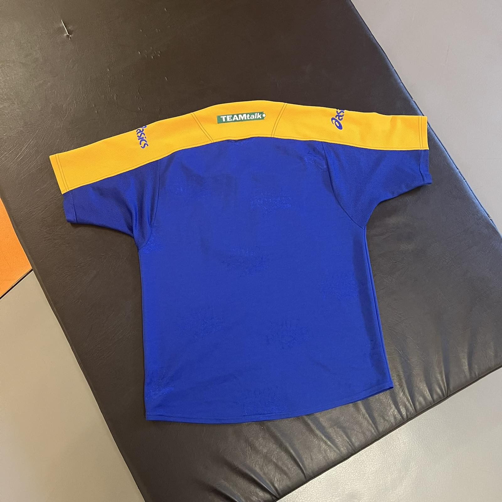 Asics × Canterbury of New Zealand × Vintage LEEDS RHINOS ASICS RARE RUGBY VINTAGE JERSEY SZ M Size US M / EU 48-50 / 2 - 2 Thumbnail
