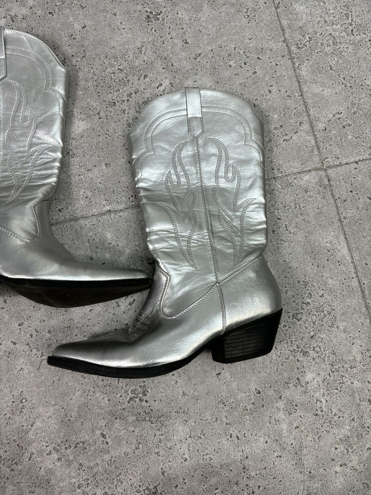 Japanese Brand × Vintage 2000s Vintage Rare Cowboy Boots Grey Leather Western Y2K Size US 8 / IT 38 - 2 Thumbnail