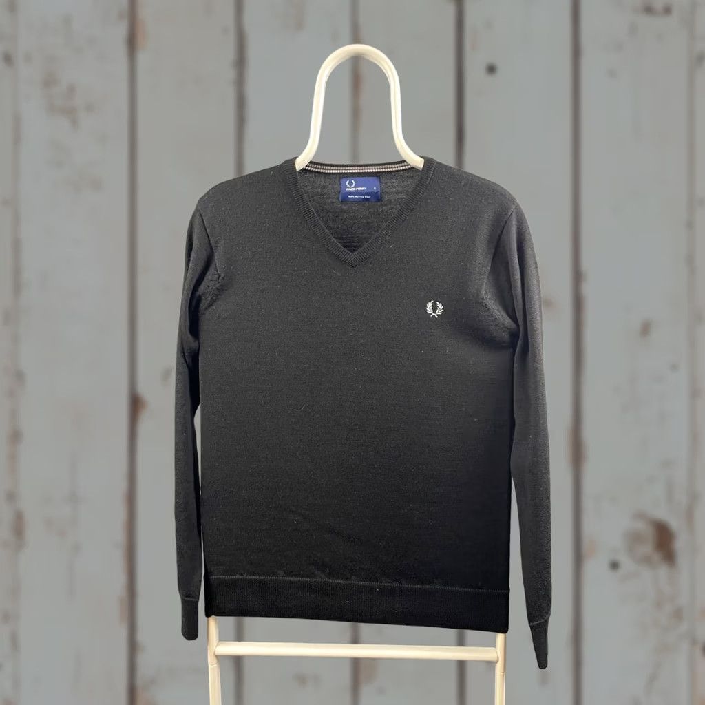 Fred Perry Fred Perry Sweater Mens Size S Black Merino Wool V-Neck Long Sleeve Comfort Size US S / EU 44-46 / 1 - 1 Thumbnail