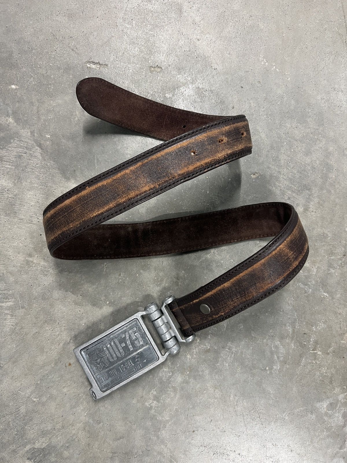 Oakley × Vintage 00s Oakley Plate Leather metal Logo Belt | Grailed