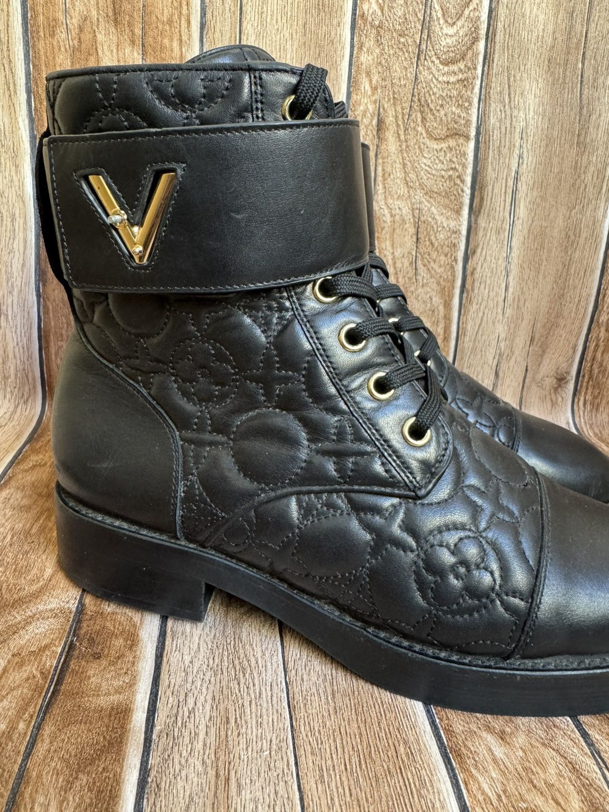 Louis Vuitton Wonderland embossed monogram boots Size US 7 / IT 37 - 6 Thumbnail