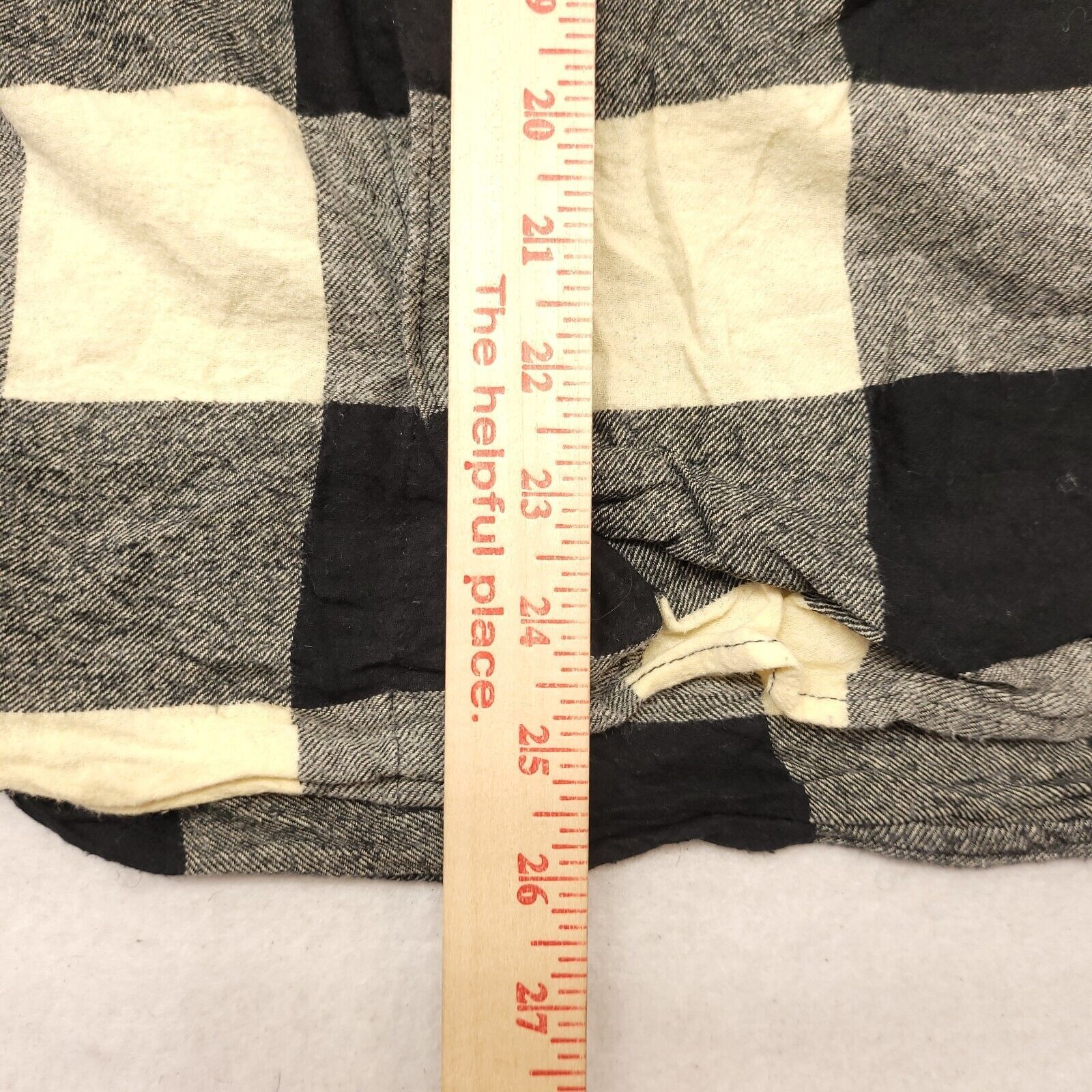 H&M H&M Buffalo Check Flannel Shirt Mens Size Medium M Black Size US M / EU 48-50 / 2 - 8 Thumbnail