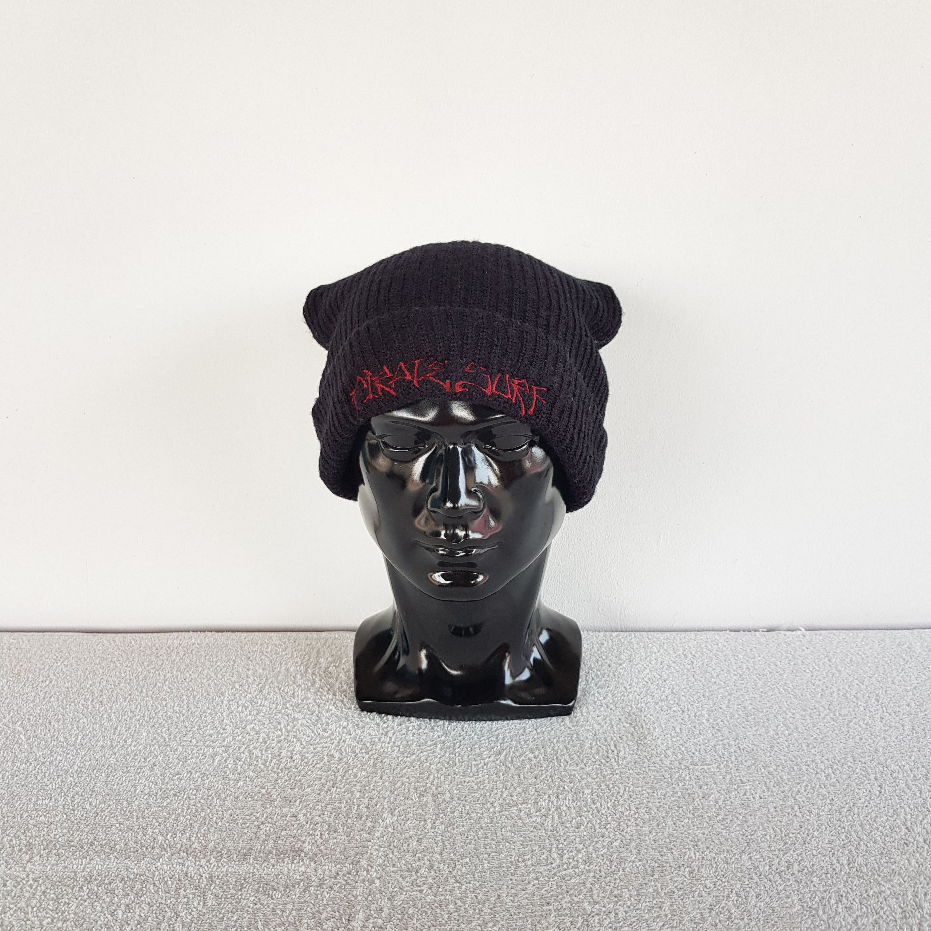 Aran Isles Knitwear Vintage Pirate Surf Beanie Snow Caps Surfwear Hats Size ONE SIZE - 2 Thumbnail