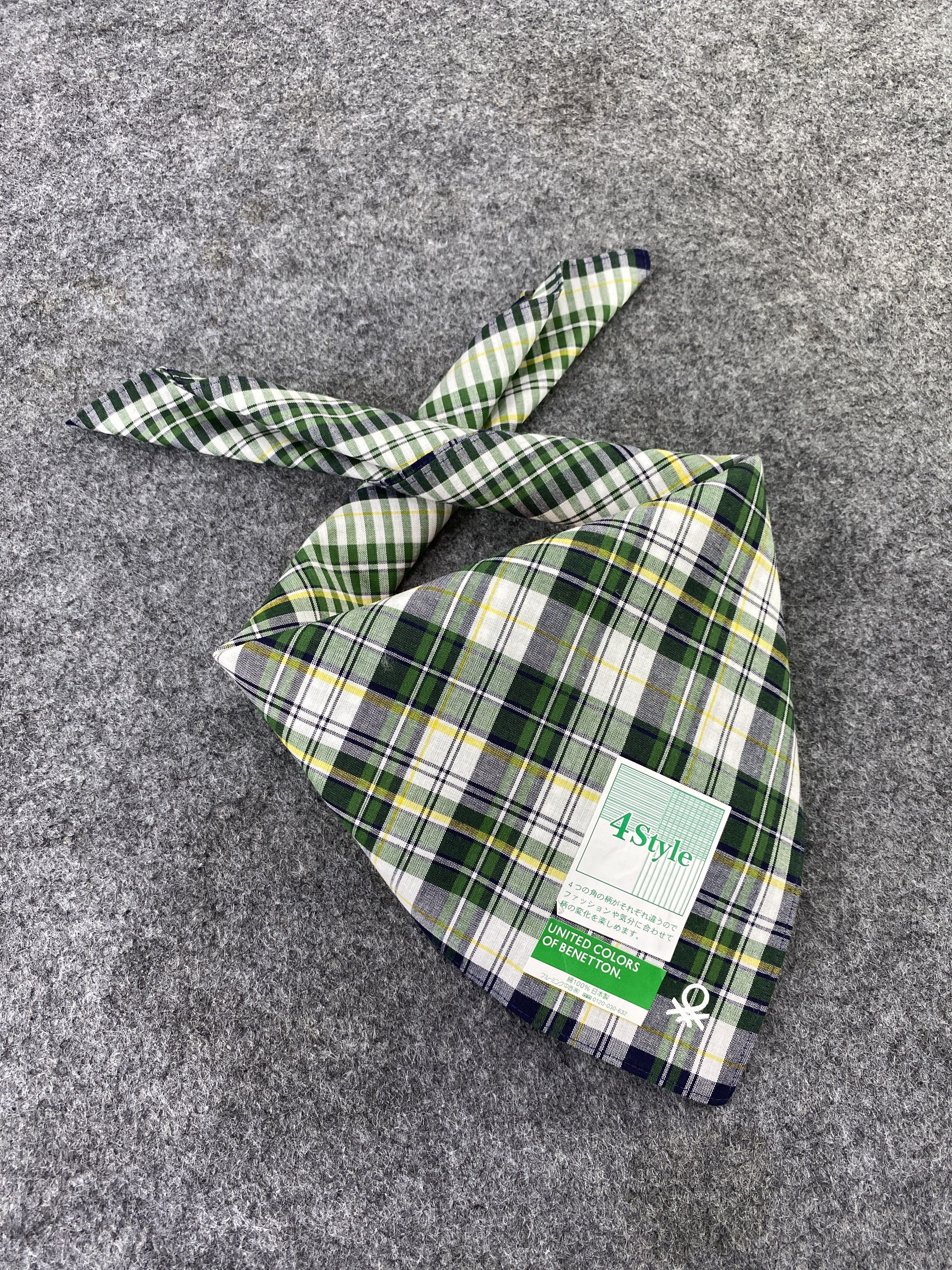 United Colors Of Benetton Benetton Neckerchief / Bandana / Handkerchief-B121 Size ONE SIZE - 1 Thumbnail