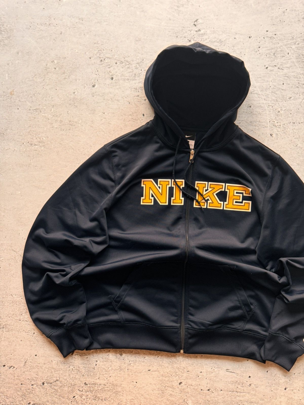 Nike × Vintage NIKE VINTAGE CENTER LOGO OVERSIZE BOXY HOODIE Size US L / EU 52-54 / 3 - 2 Thumbnail