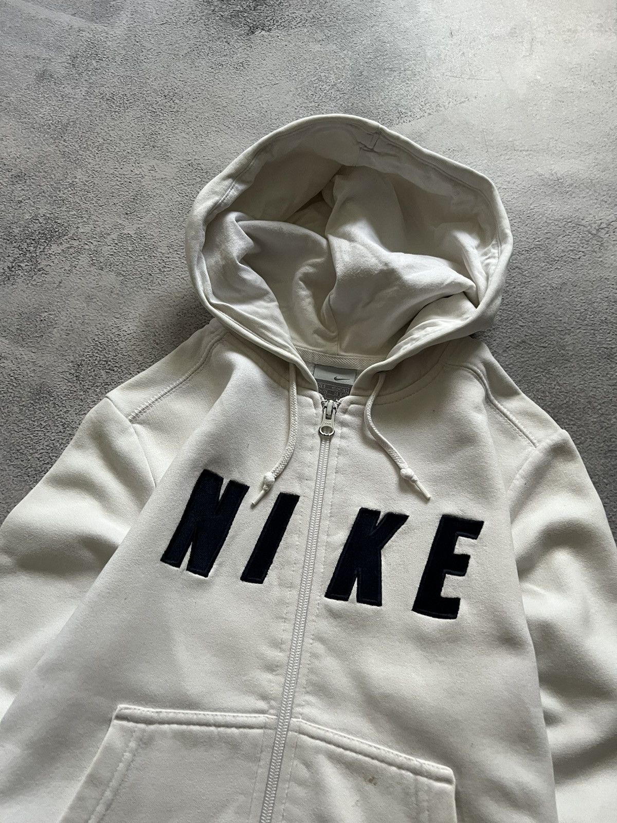 Nike × Vintage Vintage Y2k Nike🤍 White Sellout Logo Zip Hoodie White 00’s Size S / US 4 / IT 40 - 4 Thumbnail