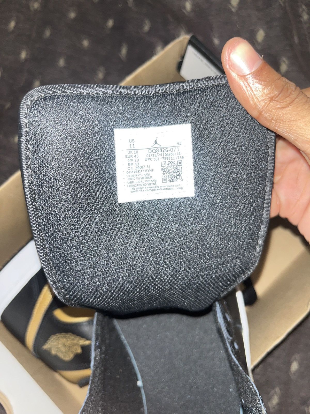 Jordan Brand Jordan 1 mids Size US 11 / EU 44 - 1 Thumbnail