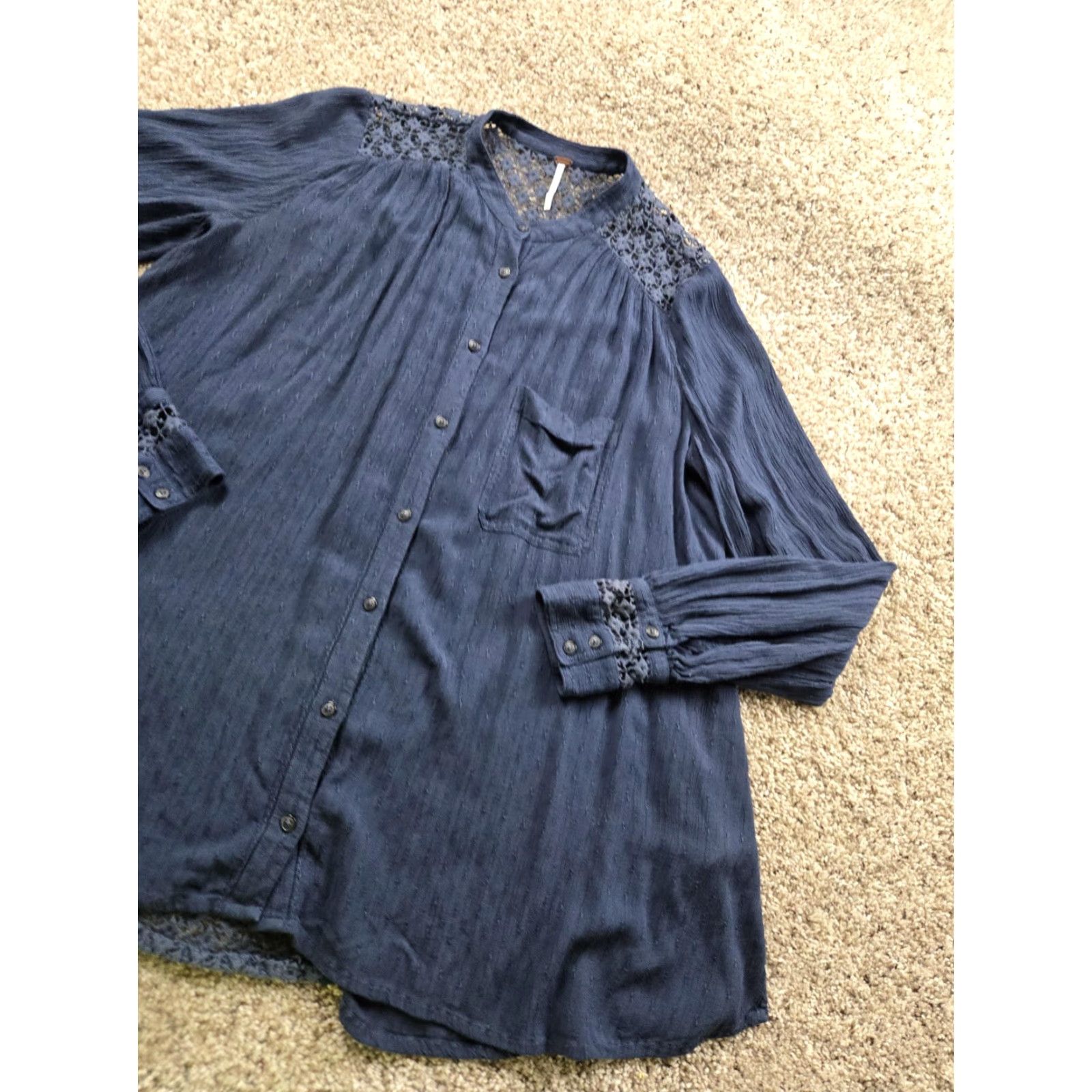 Free People VINTAGE Free People Crochet Tunic Shirt Womens Medium Blue Button Up Long Sleeve Flowy Size M / US 6-8 / IT 42-44 - 2 Thumbnail