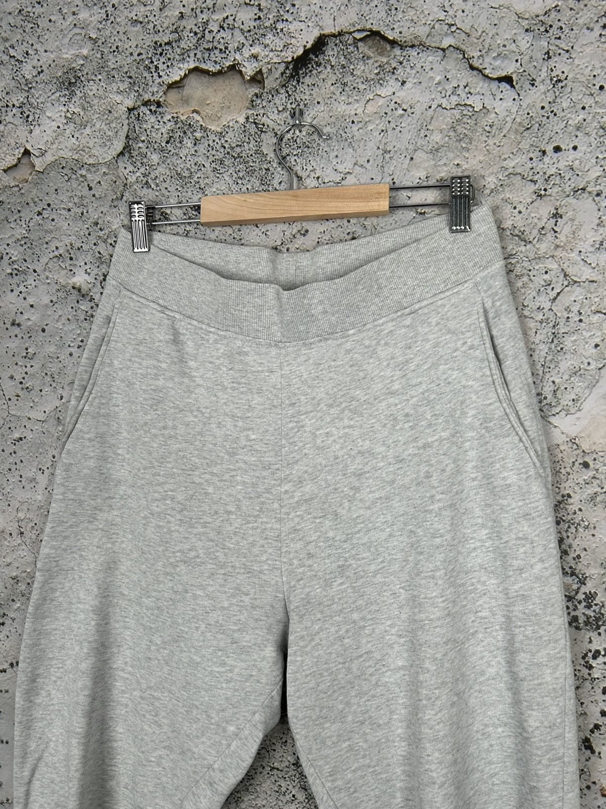 Cos × Designer COS Grey Sweatpants Streetwear Designer Classic Size US 30 / EU 46 - 3 Thumbnail