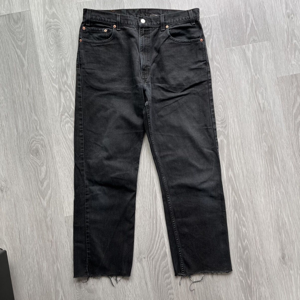 Levi's Levi's Vintage Black Cutoff 505 Regular Straight Leg Jeans Size US 36 / EU 52 - 1 Thumbnail