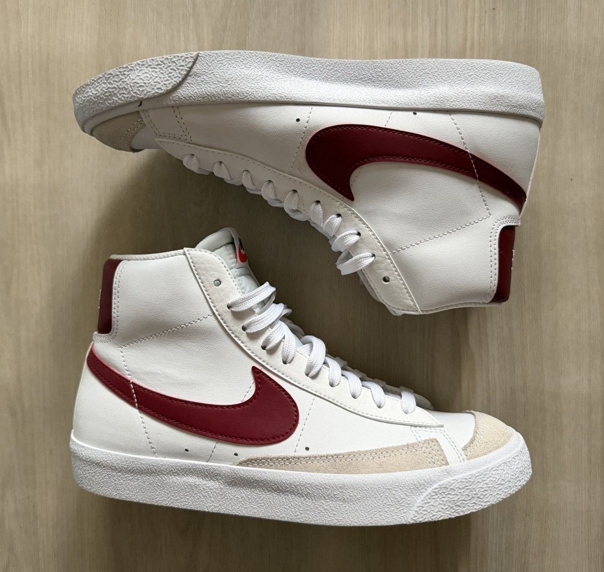 Nike Nike Blazer Mid ‘77 White/Burgundy Sneakers SZ 6.5 Y- 8 W Size US 6.5 / EU 39-40 - 1 Thumbnail