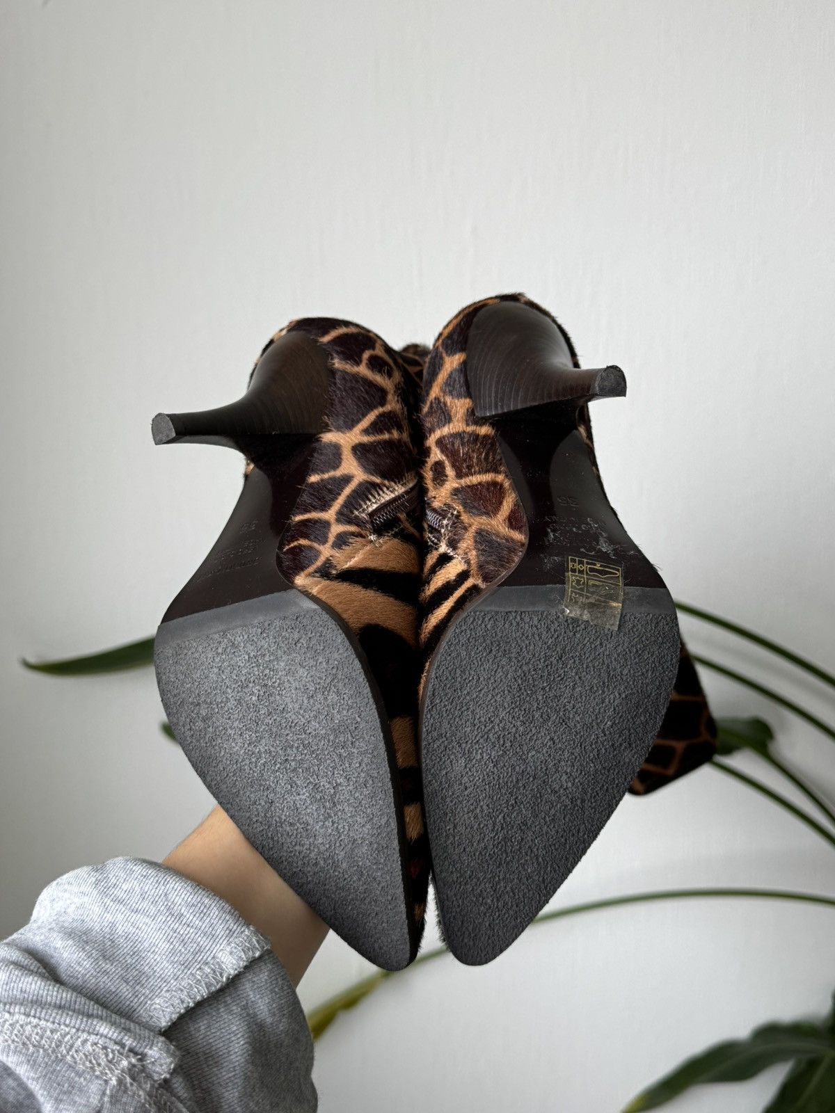 Bruno Magli Bruno Magli Animal Print High Boots Zebra & Giraffe Pattern Size US 5 / IT 35 - 6 Thumbnail
