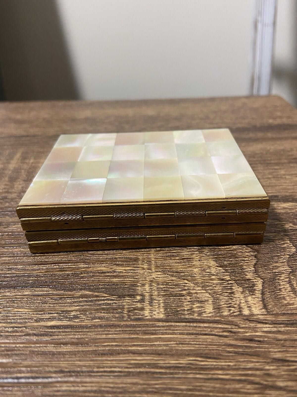 Takeo Kikuchi Kigu mother of pearl brass cigarette case compact w mirror Size ONE SIZE - 5 Thumbnail
