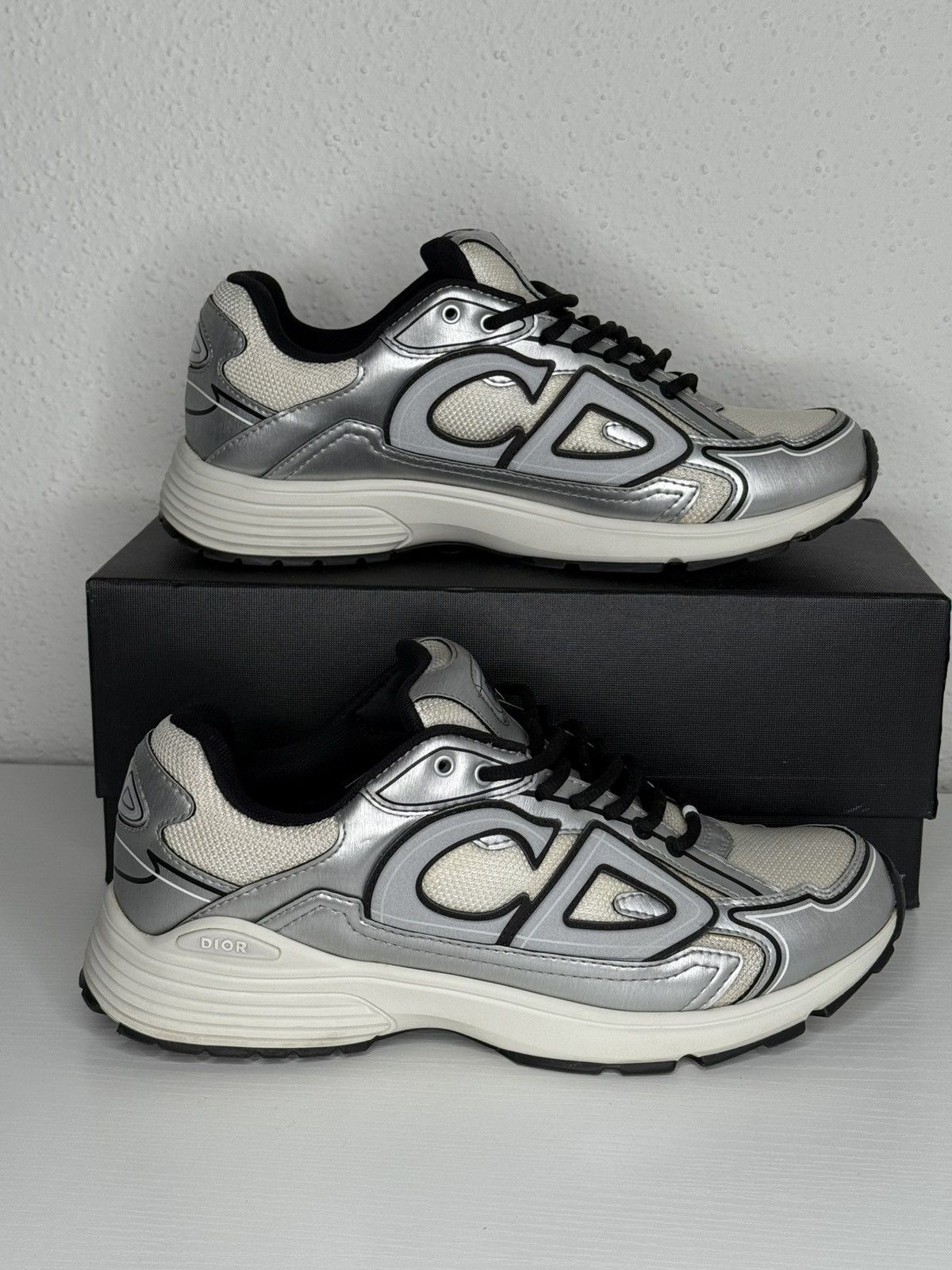 Dior Dior B30 White Silver Size US 9 / EU 42 - 9 Thumbnail