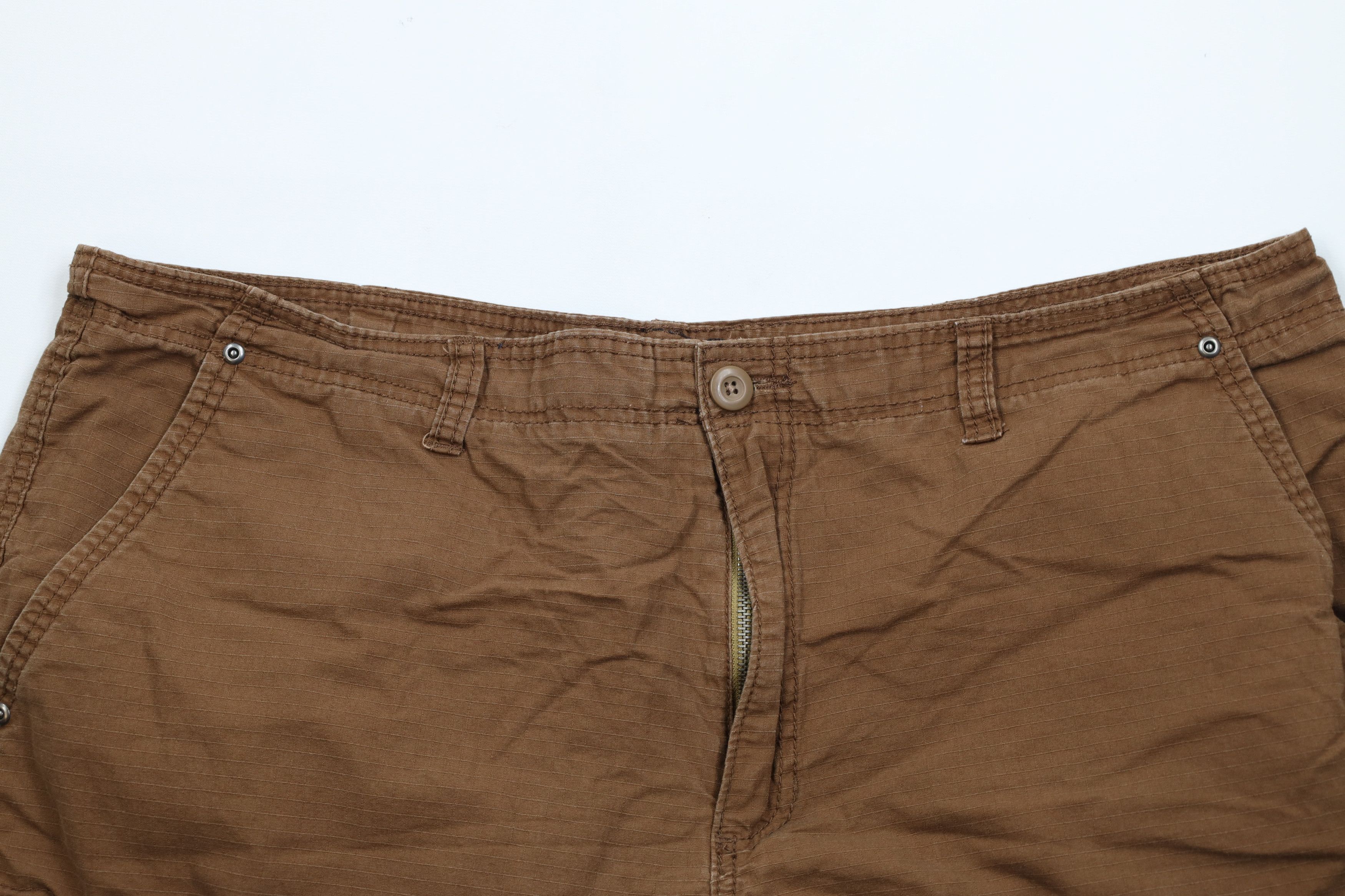 Ocean Pacific Vintage Ocean Pacific OP Surfing Ripstop Cargo Shorts Brown Size US 42 / EU 58 - 2 Thumbnail