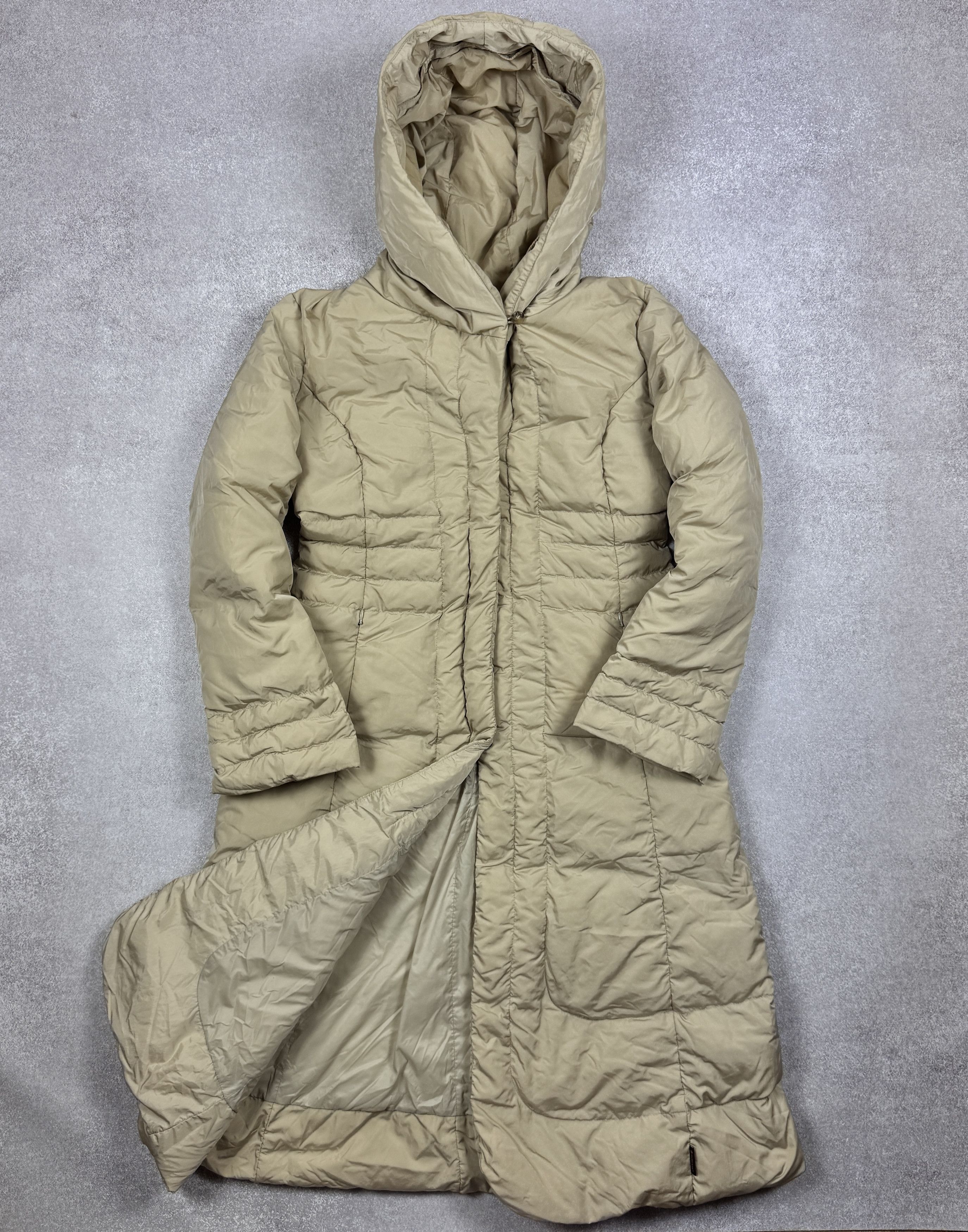 Moncler Vintage Moncler Beige Long Puffer Down Jacket Size 2 / M Size M / US 6-8 / IT 42-44 - 2 Thumbnail