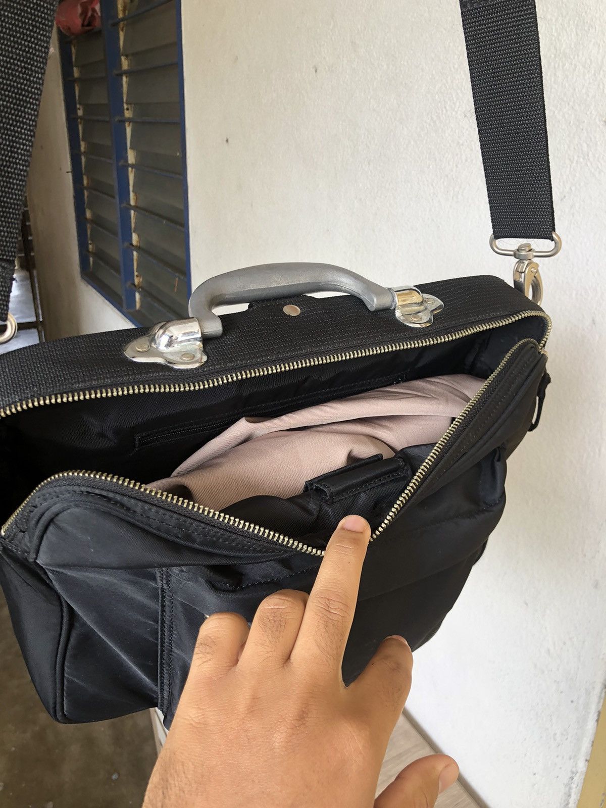 Jean Paul Gaultier Vintage 90s Jean Paul Gaultier 2 in 1 Messenger Bag Size ONE SIZE - 15 Thumbnail