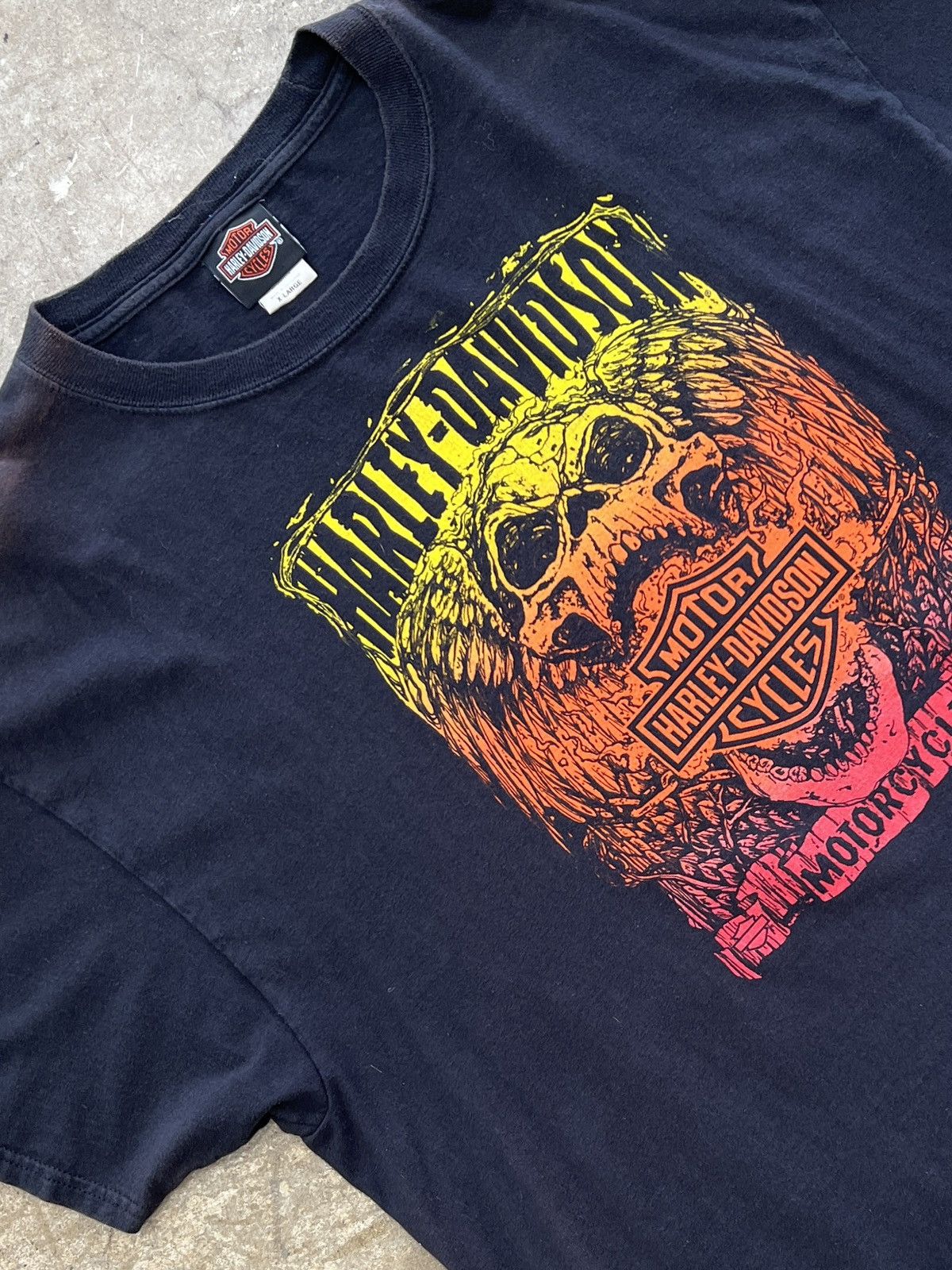 Harley Davidson Vintage Harley Davidson Pikes Peak Skull Motorcycle Tee XL Size US XL / EU 56 / 4 - 1 Thumbnail
