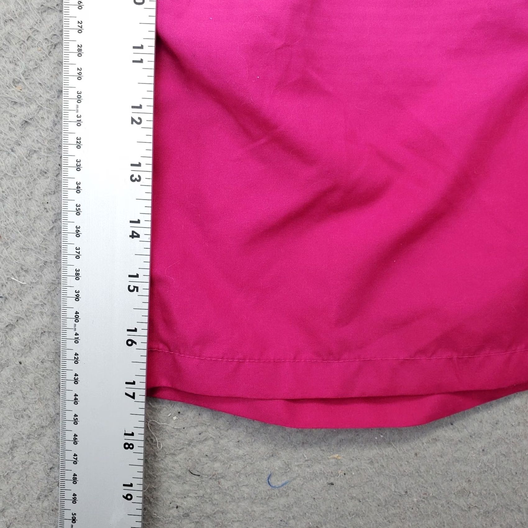 Calvin Klein Calvin Klein Bottom Shorts Mens S Pink Ombre Stripe Elastic Waistboard Quick Dry Back Pocket Drawstring Surfing Size US 29 - 3 Thumbnail