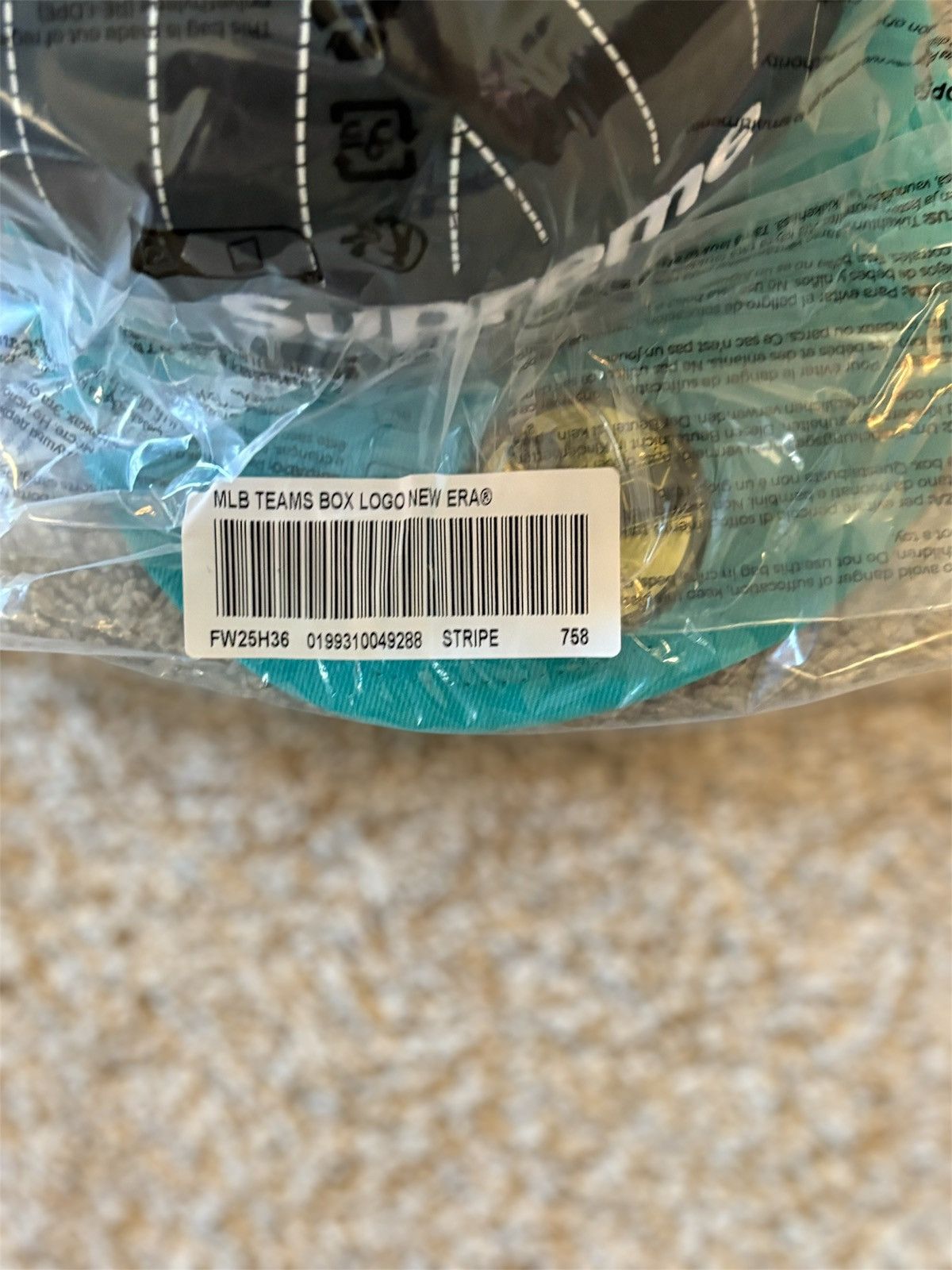 MLB × Supreme Supreme MLB Teams Box Logo New Era 59Fifty Marlins Cap Size ONE SIZE - 3 Thumbnail