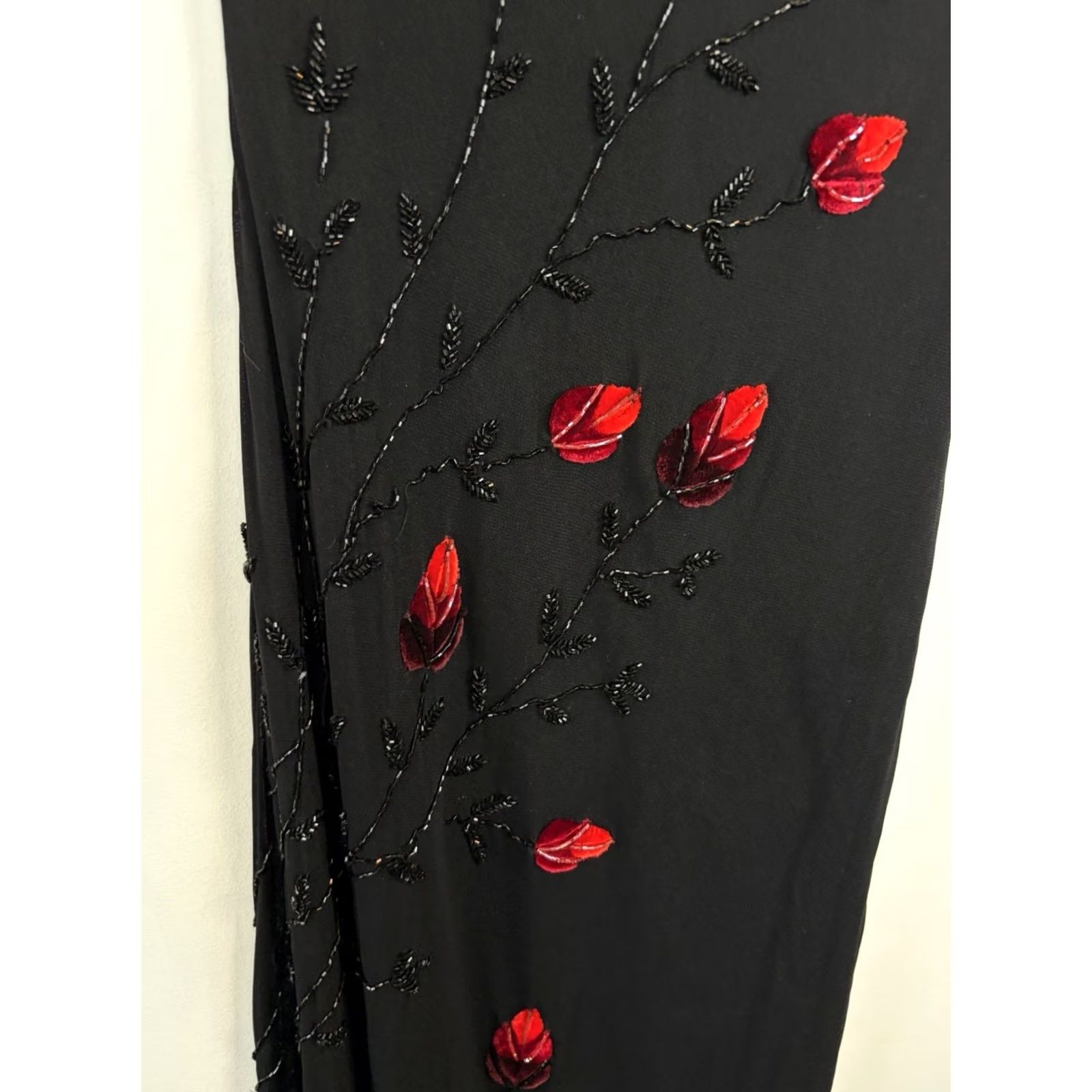 Vintage VINTAGE Cache Cache Formal Dress Womens 10 Black Beaded Red Flowers Maxi Long Silk Polyester Beaded 60" Shoulder to Hem Womens Size L / US 10 / IT 46 - 3 Thumbnail