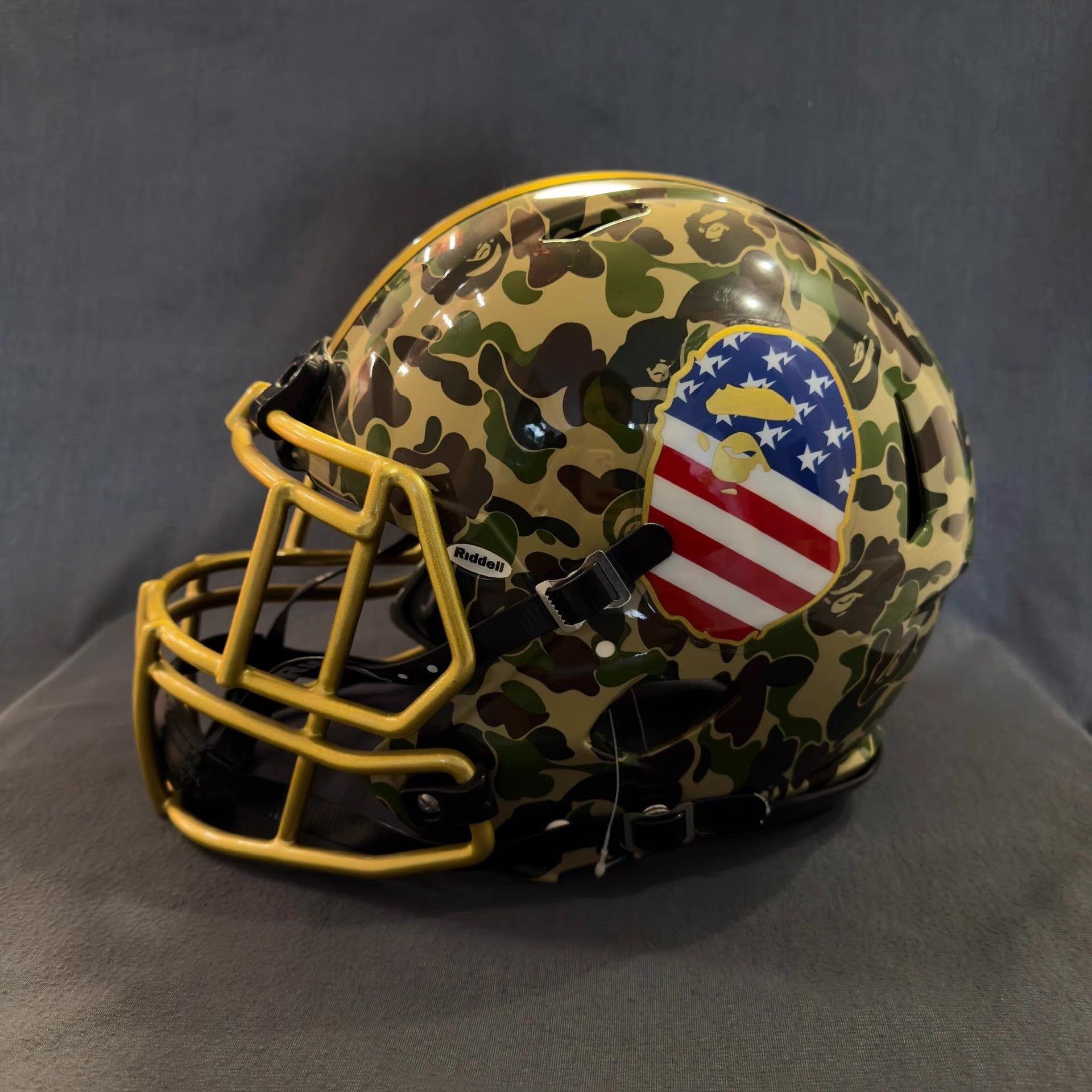 Riddell Bape x Adidas Collaboration Football Helmet Q5 Size ONE SIZE - 1 Thumbnail