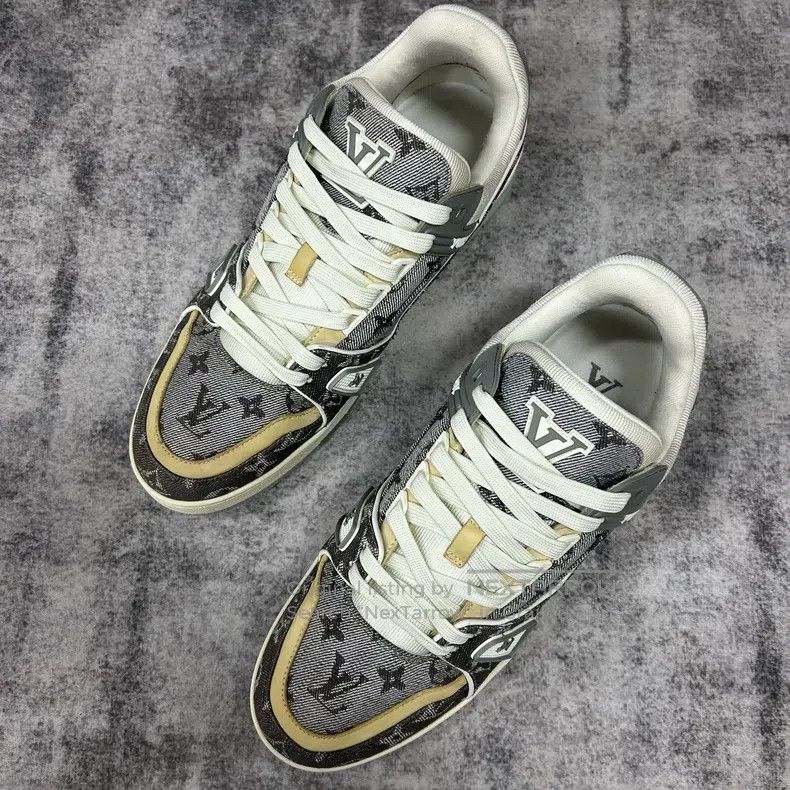 Louis Vuitton Louis Vuitton TRAINER Grey and White Denim Crystal Base Sh Size US 8 / EU 41 - 2 Thumbnail