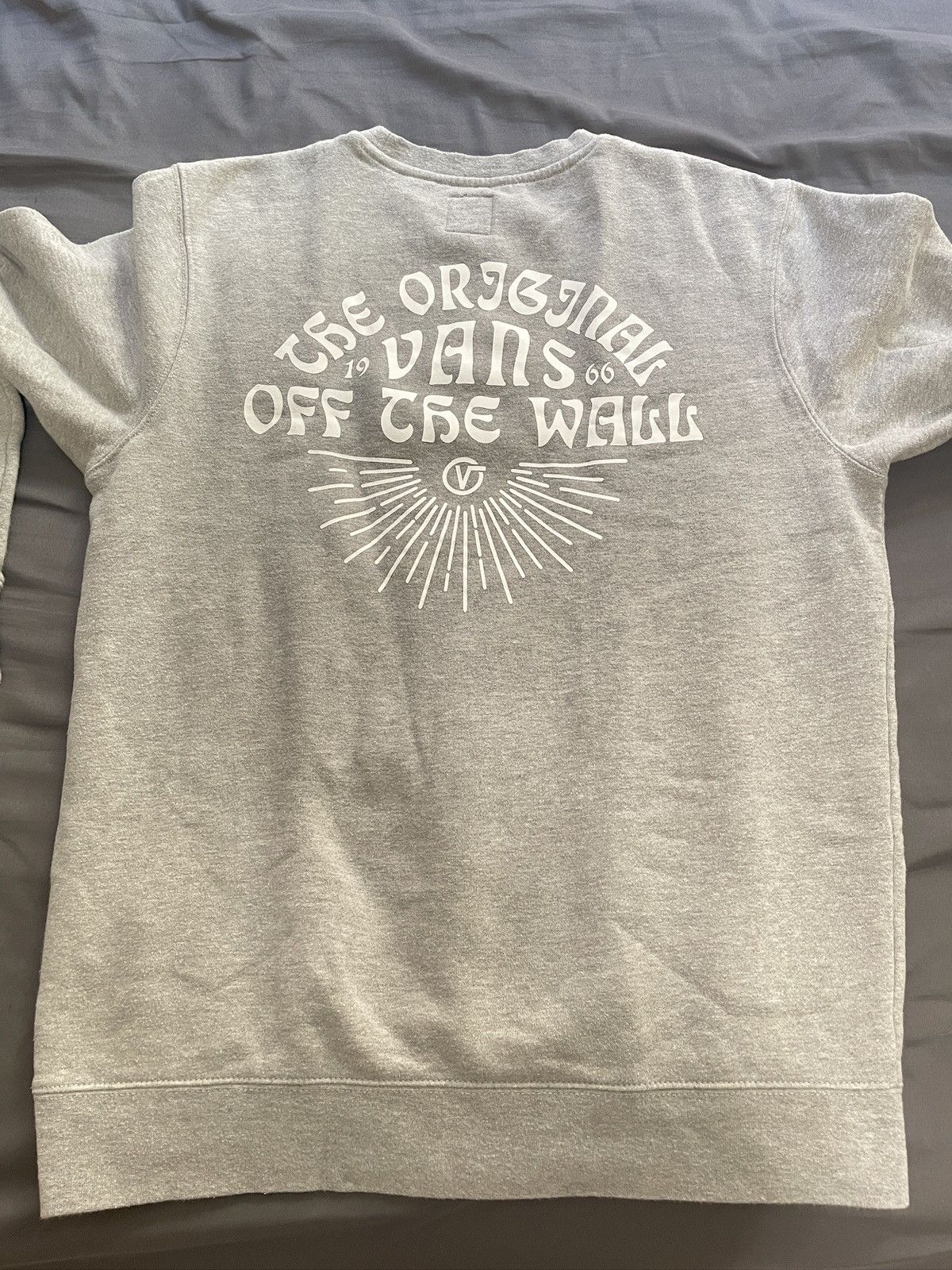 Vans Vans Heather Grey Small Crewneck — Good Used Condition Size US S / EU 44-46 / 1 - 1 Thumbnail