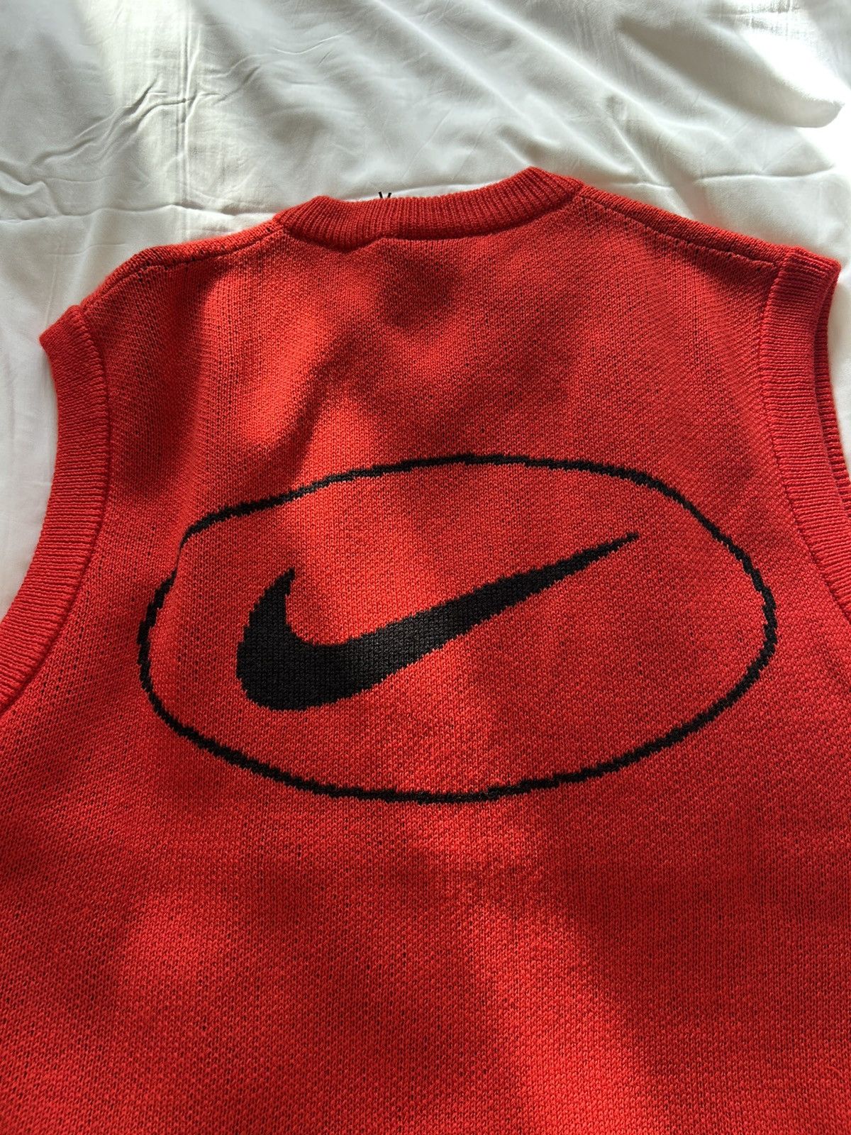 Nike × Supreme Red sweater vest Size US L / EU 52-54 / 3 - 2 Thumbnail