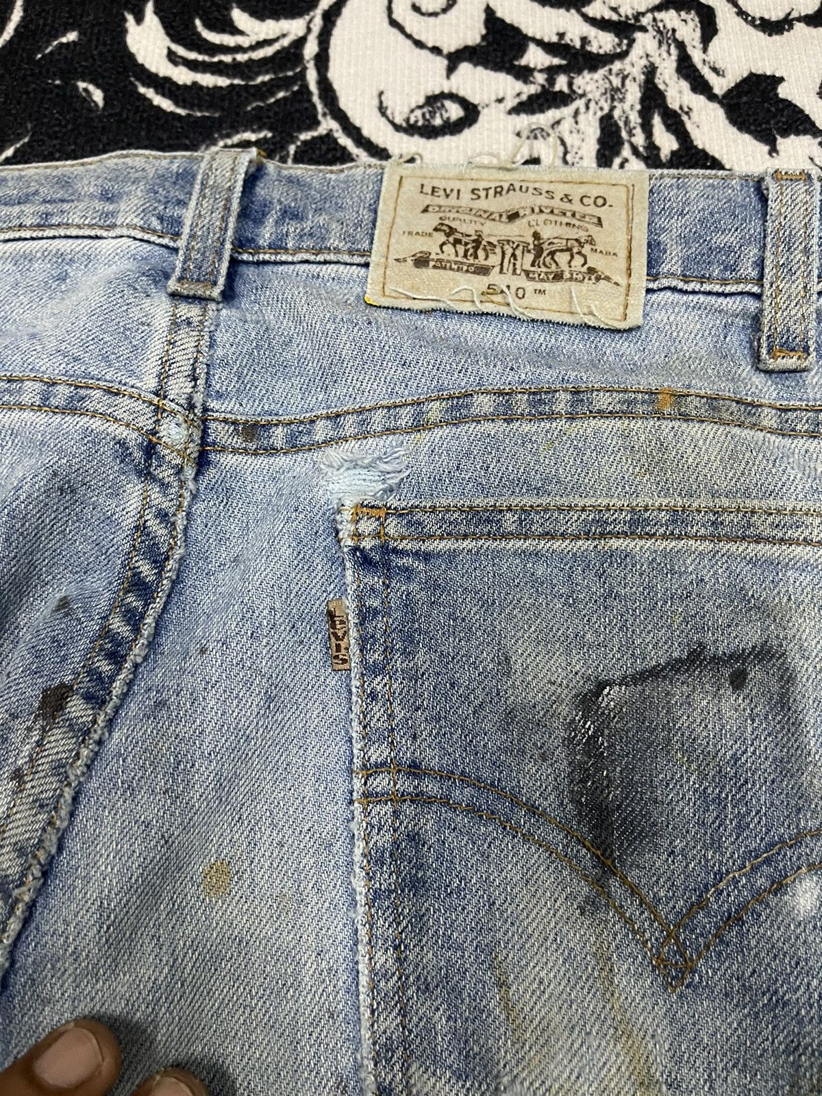 Levi's 90s LEVIS 540 BAGGY JEANS SPLASH PAINT JEANS 34x32 Size US 34 / EU 50 - 18 Thumbnail