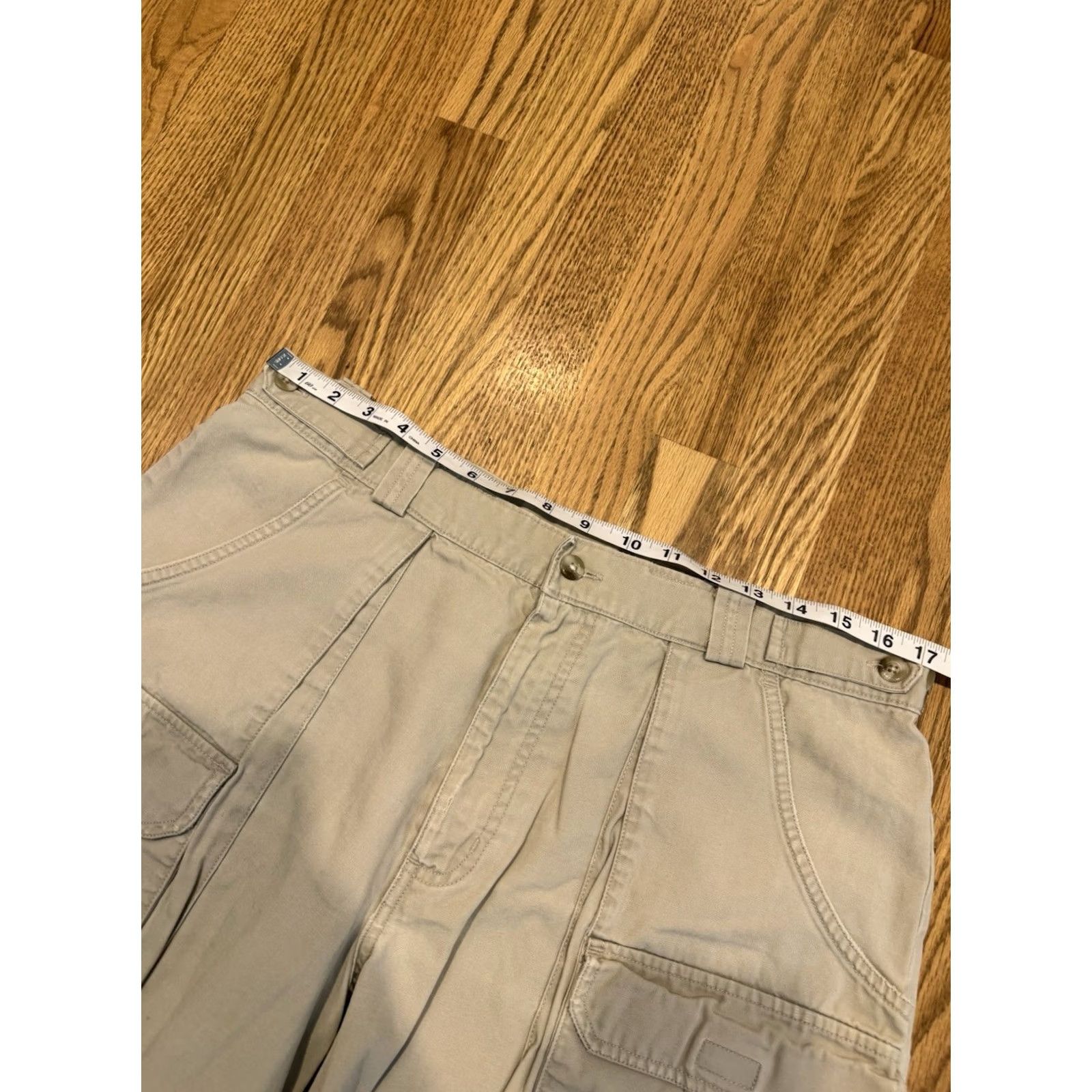 Vintage VINTAGE Columbia Cargo Shorts Men 34 Beige Tan Pockets 90s Outdoor Fishing Hunting Classic Baggy Size US 34 / EU 50 - 7 Thumbnail