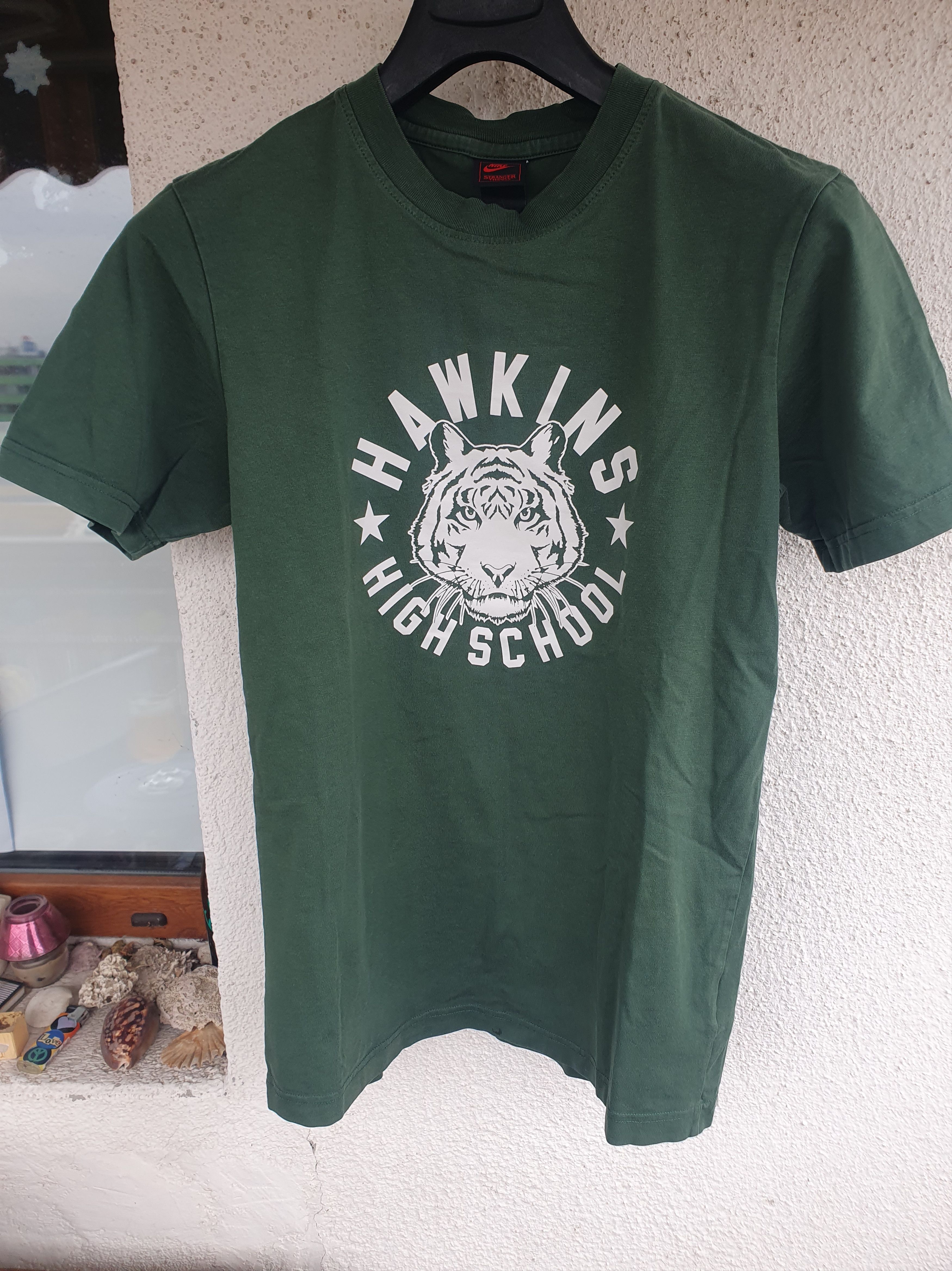 Nike Nike x Stranger Things Hawkins High School T Shirt sz S/M Size US S / EU 44-46 / 1 - 1 Thumbnail