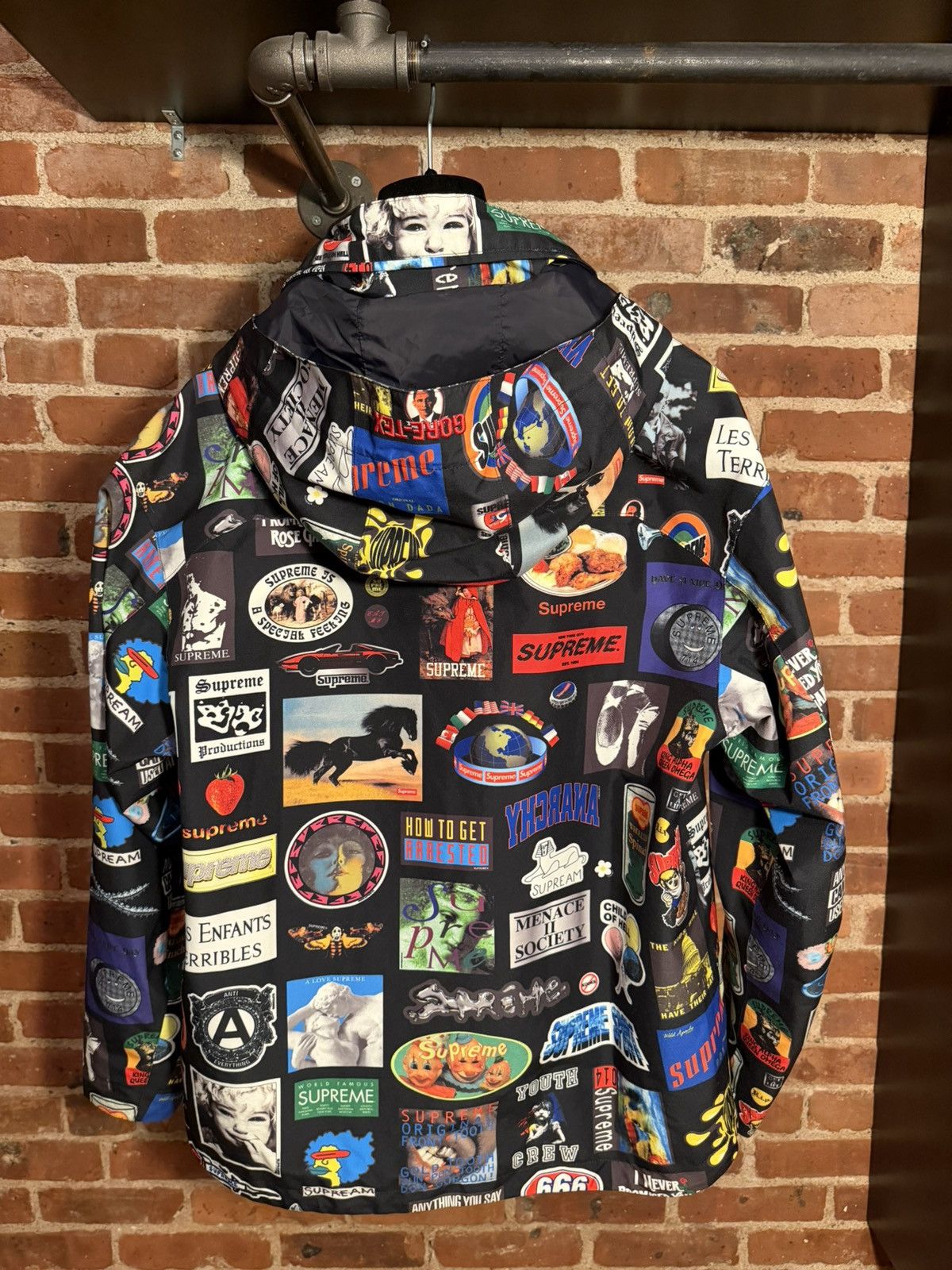 Supreme SS/21 GORE-TEX Stickers Shell Jacket Size US M / EU 48-50 / 2 - 2 Thumbnail