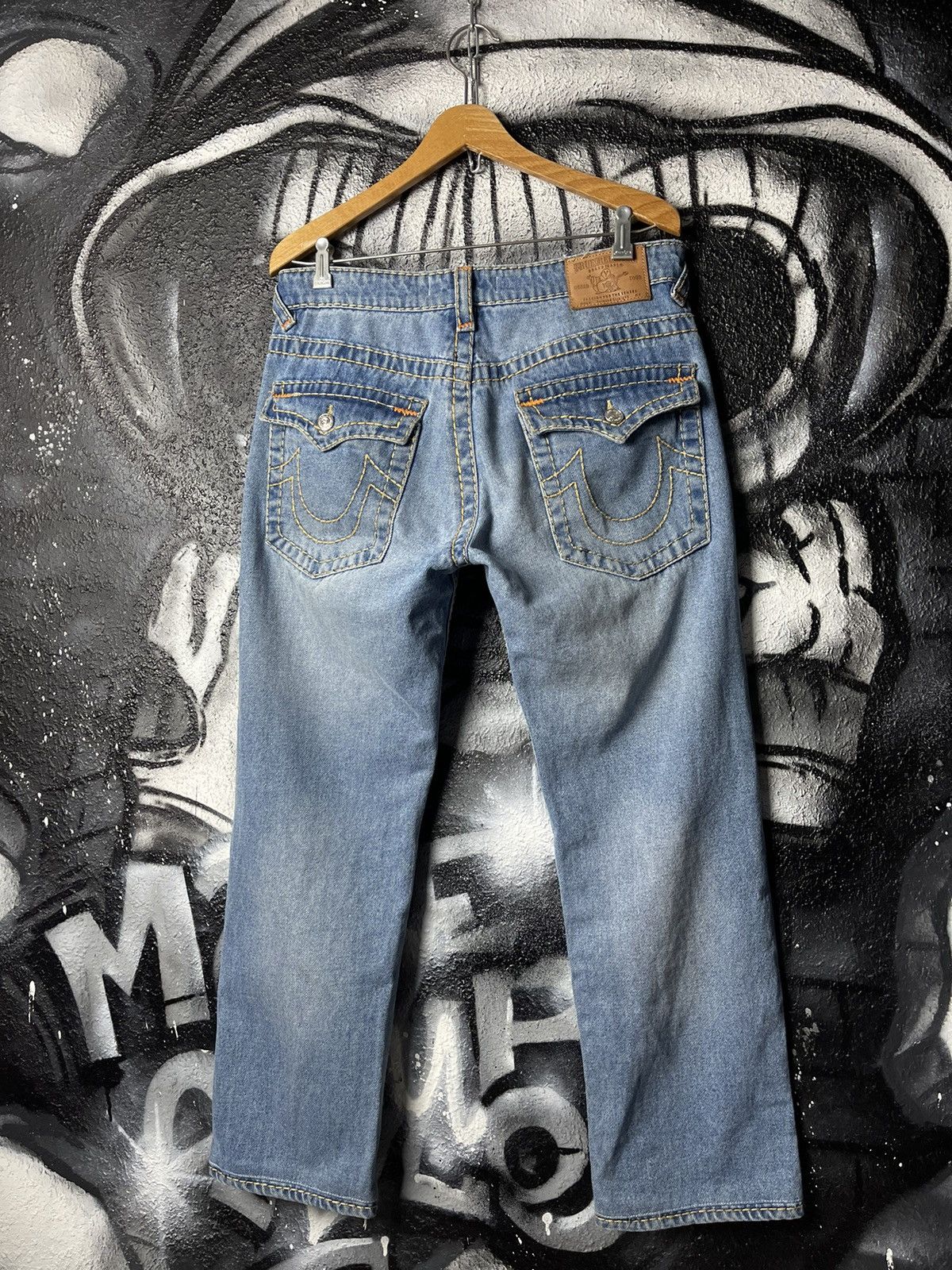 True Religion True Religion Ricky Relaxed Straight Distressed Denim Jeans Size US 32 / EU 48 - 1 Thumbnail