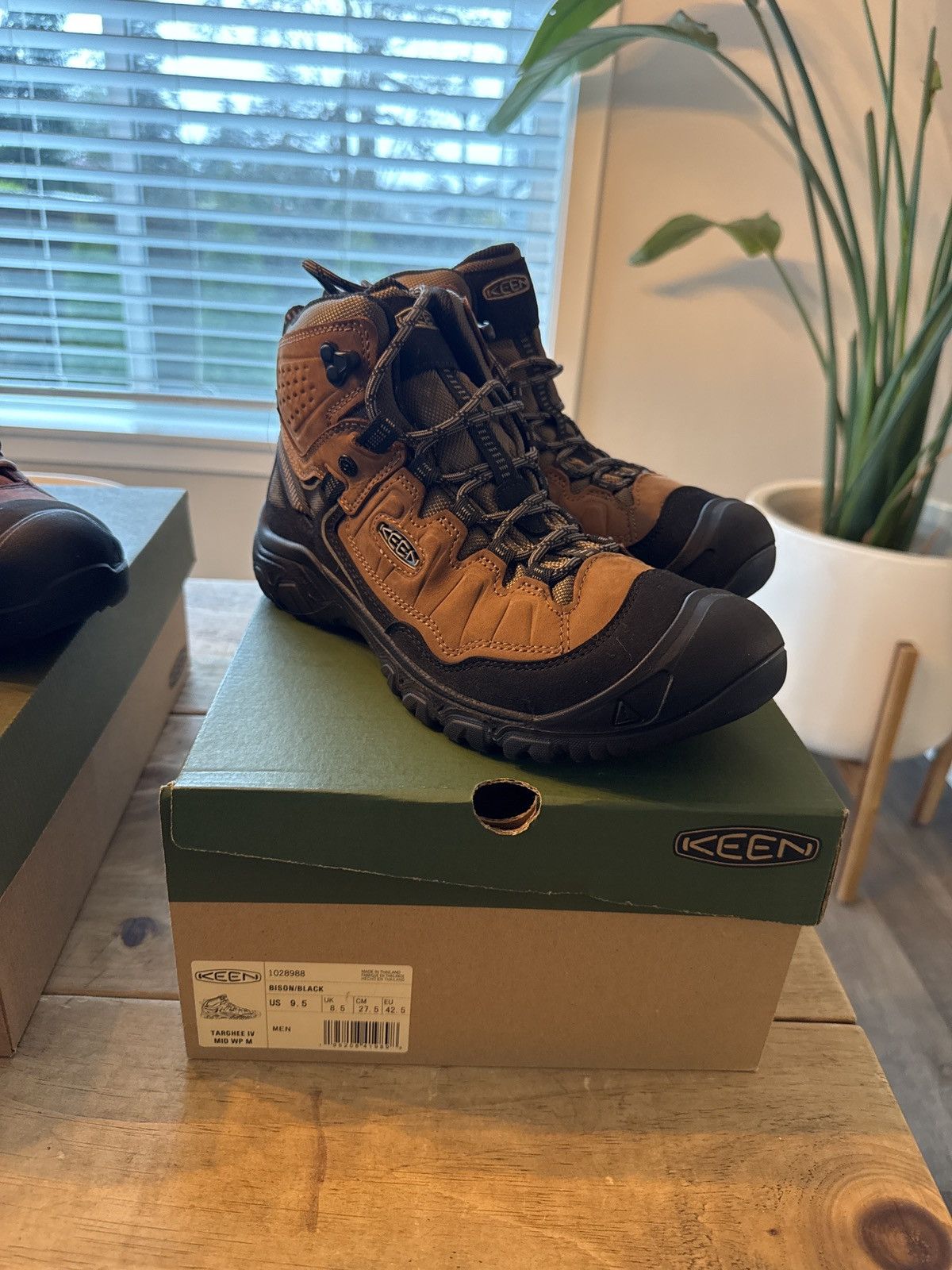 KEEN Keen targhee iv Size US 9.5 / EU 42-43 - 2 Thumbnail