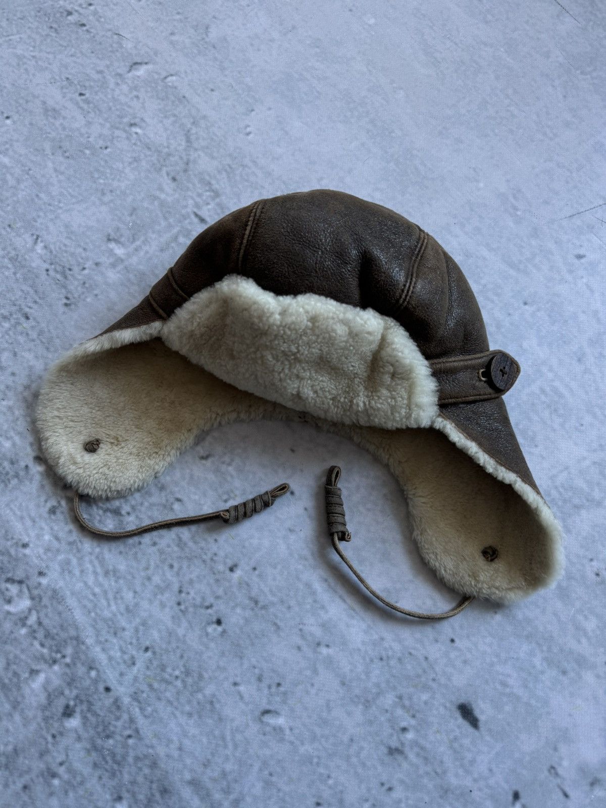 Ugg × Vintage 🔥LEATHER VINTAGE Y2K STYLE UGG ushanka hype hat Size ONE SIZE - 1 Thumbnail